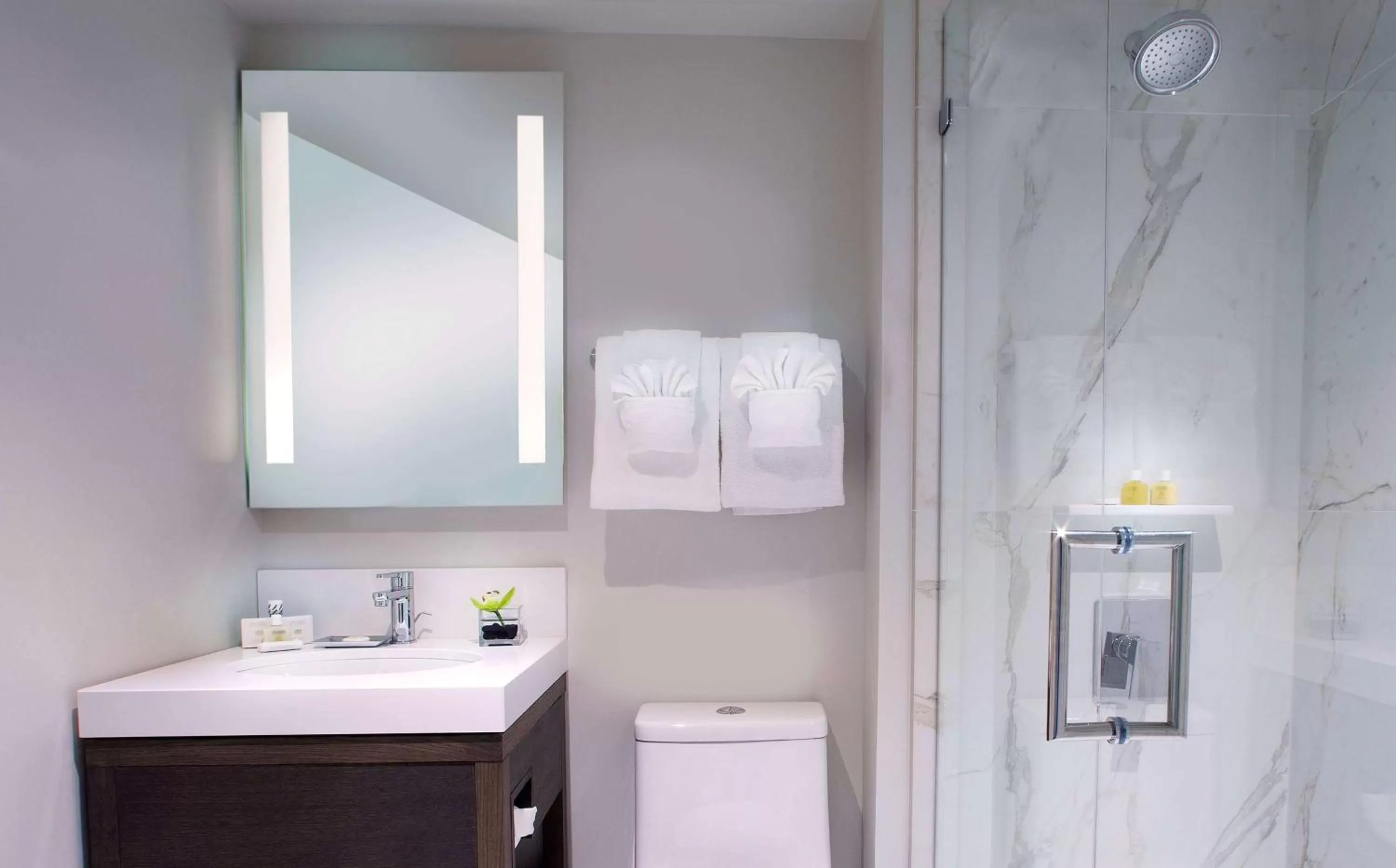 Corner King Studio Suite in The Benson Portland, Curio Collection by Hilton