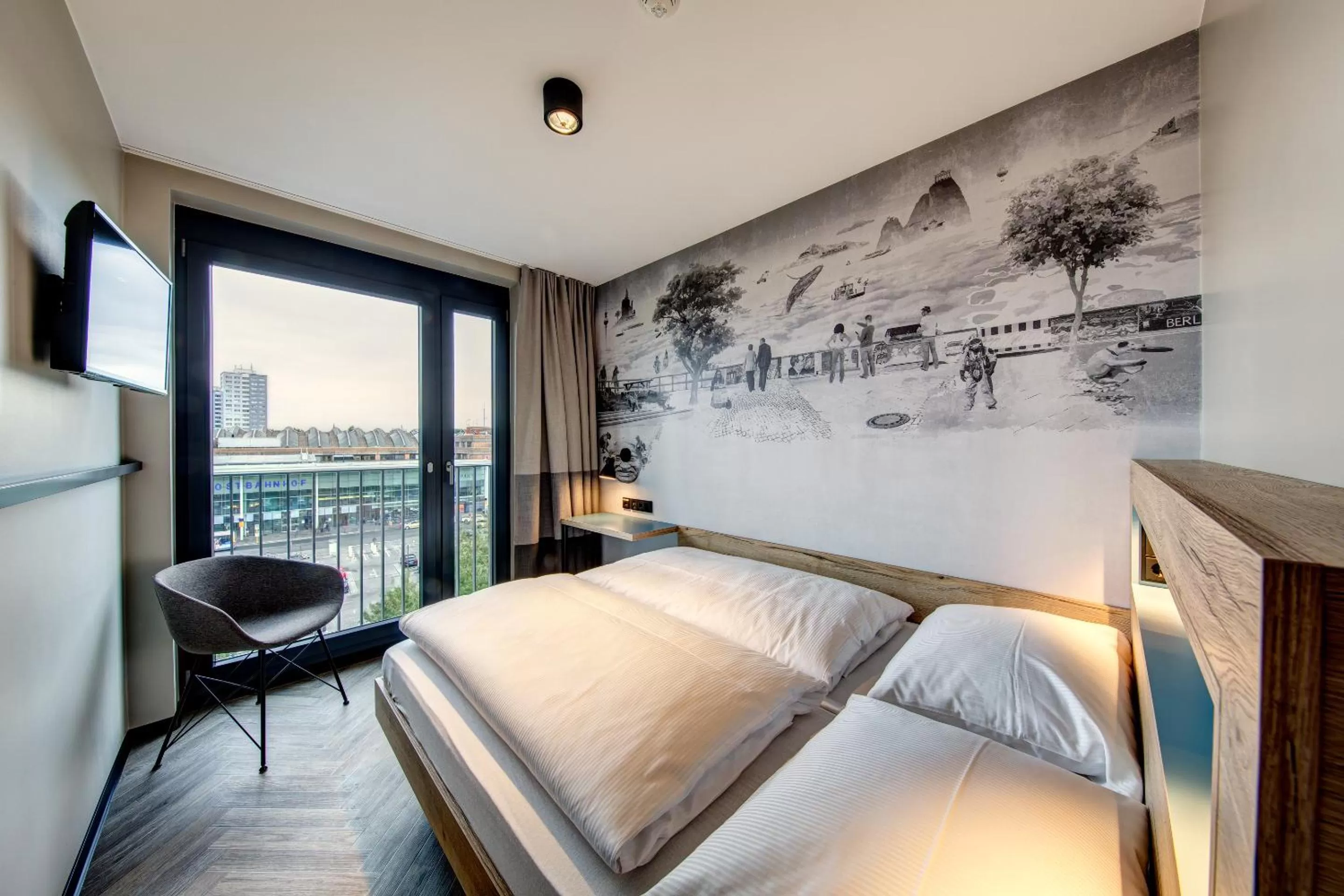 Standard Double Room Single Use - single occupancy in Schulz Hotel Berlin Wall at the East Side Gallery