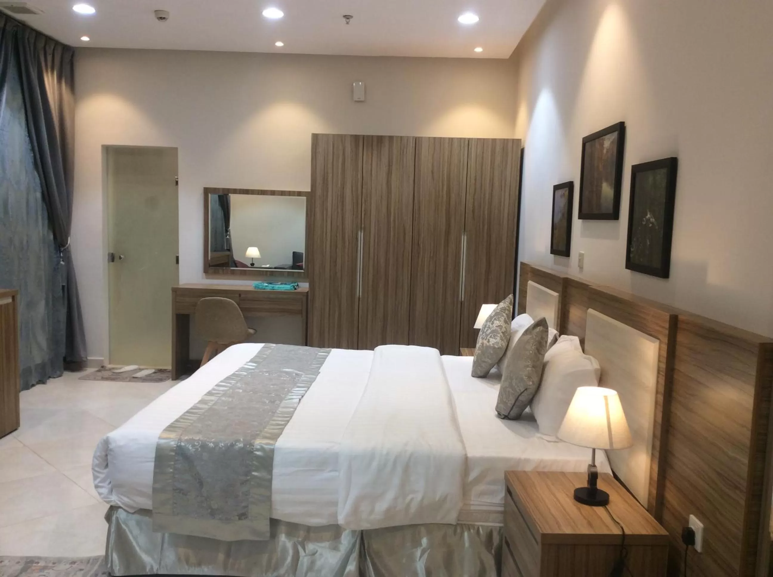 Standard King Room - single occupancy in Admire Apart' Hotel