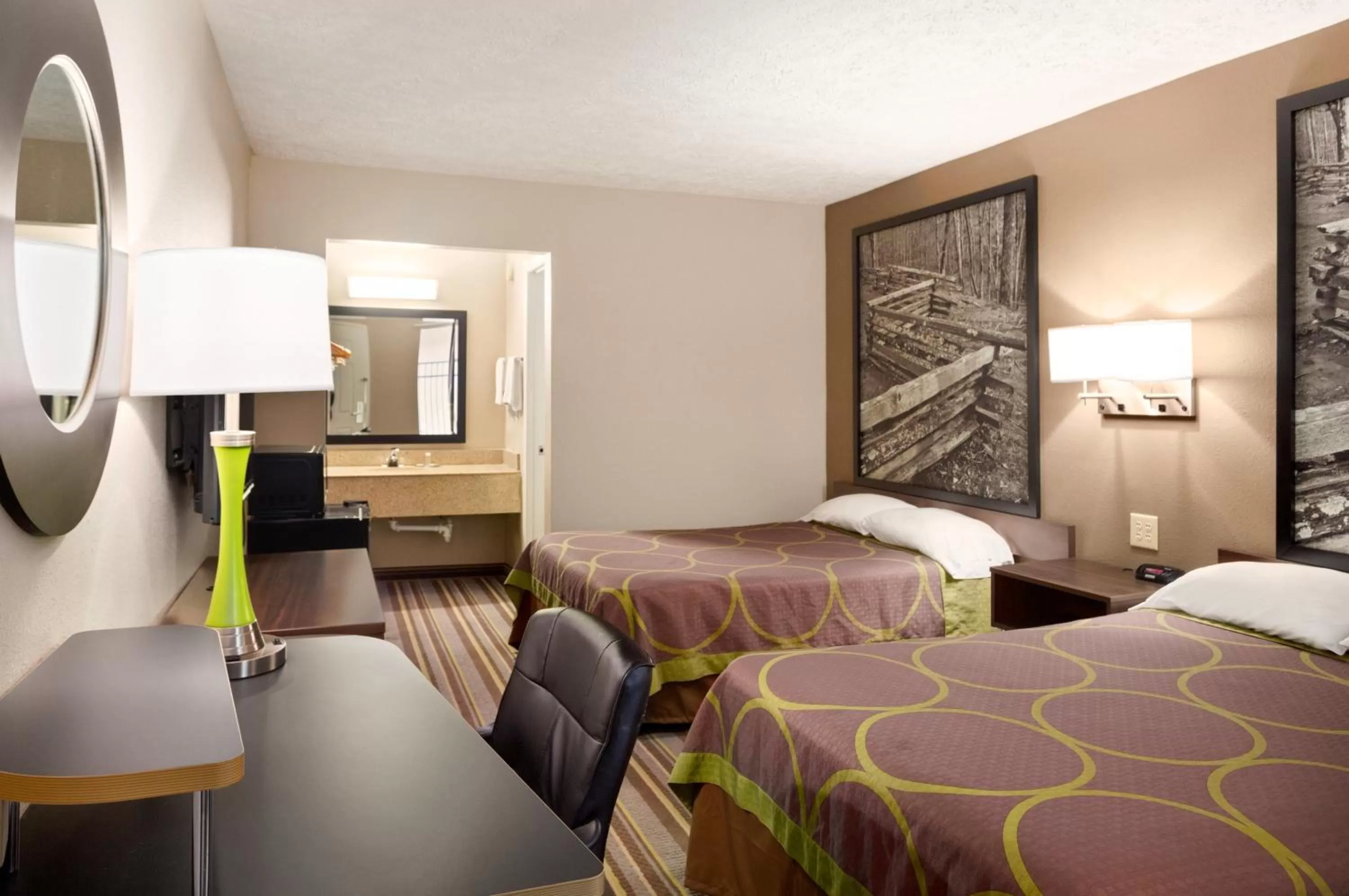 Queen Room with Two Queen Beds - Smoking in Super 8 by Wyndham Jackson