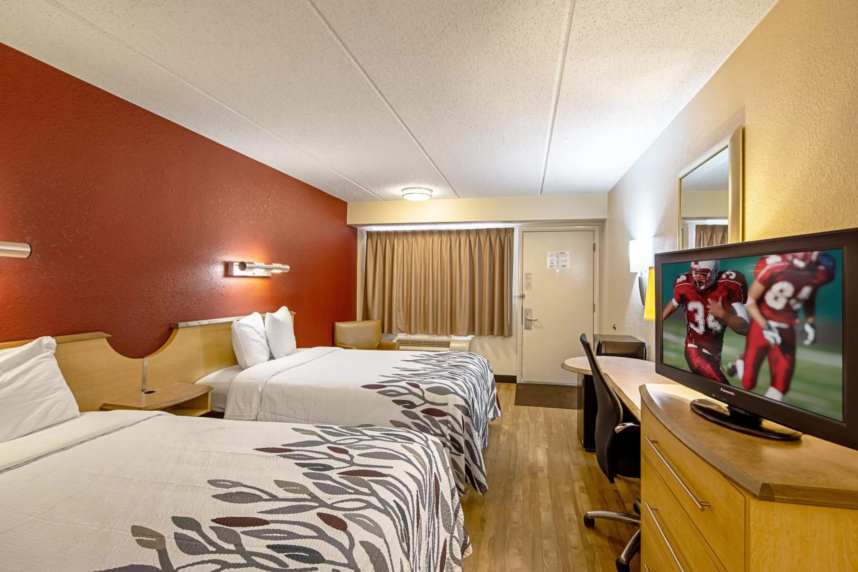 Deluxe Room with Two Double Beds Smoke Free in Red Roof Inn Fairmont