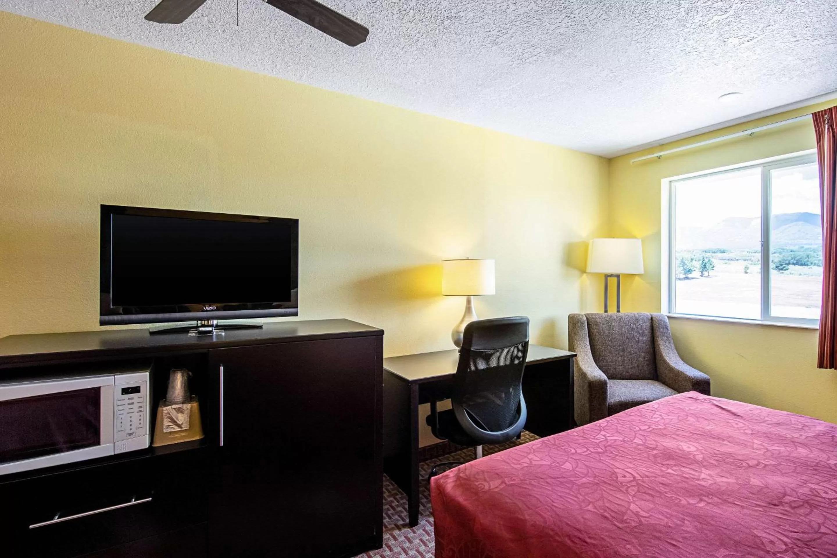 Queen Room with Two Queen Beds - Non-Smoking in Rodeway Inn & Suites Monticello