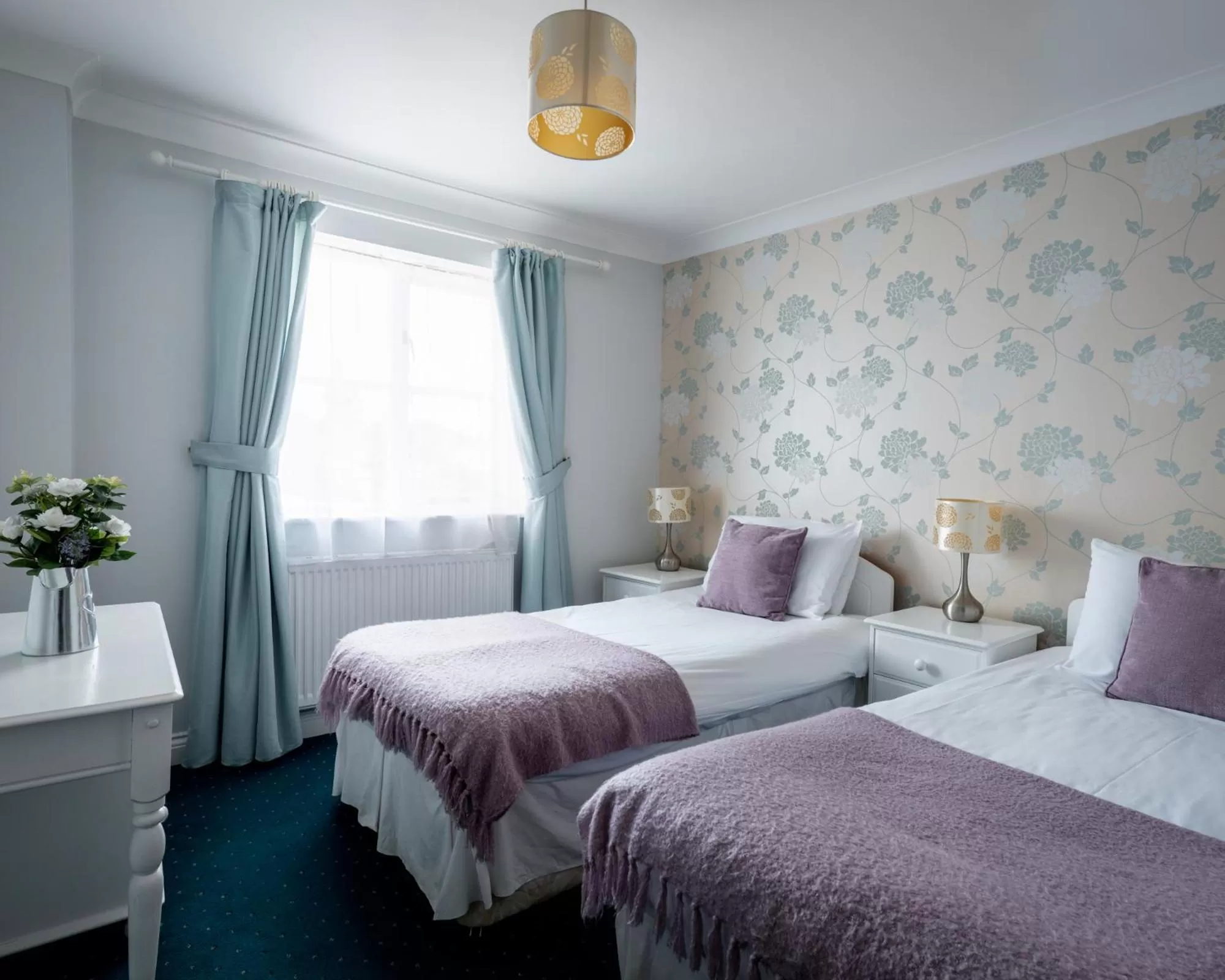 Standard Twin Room in The Kings Arms Otterton