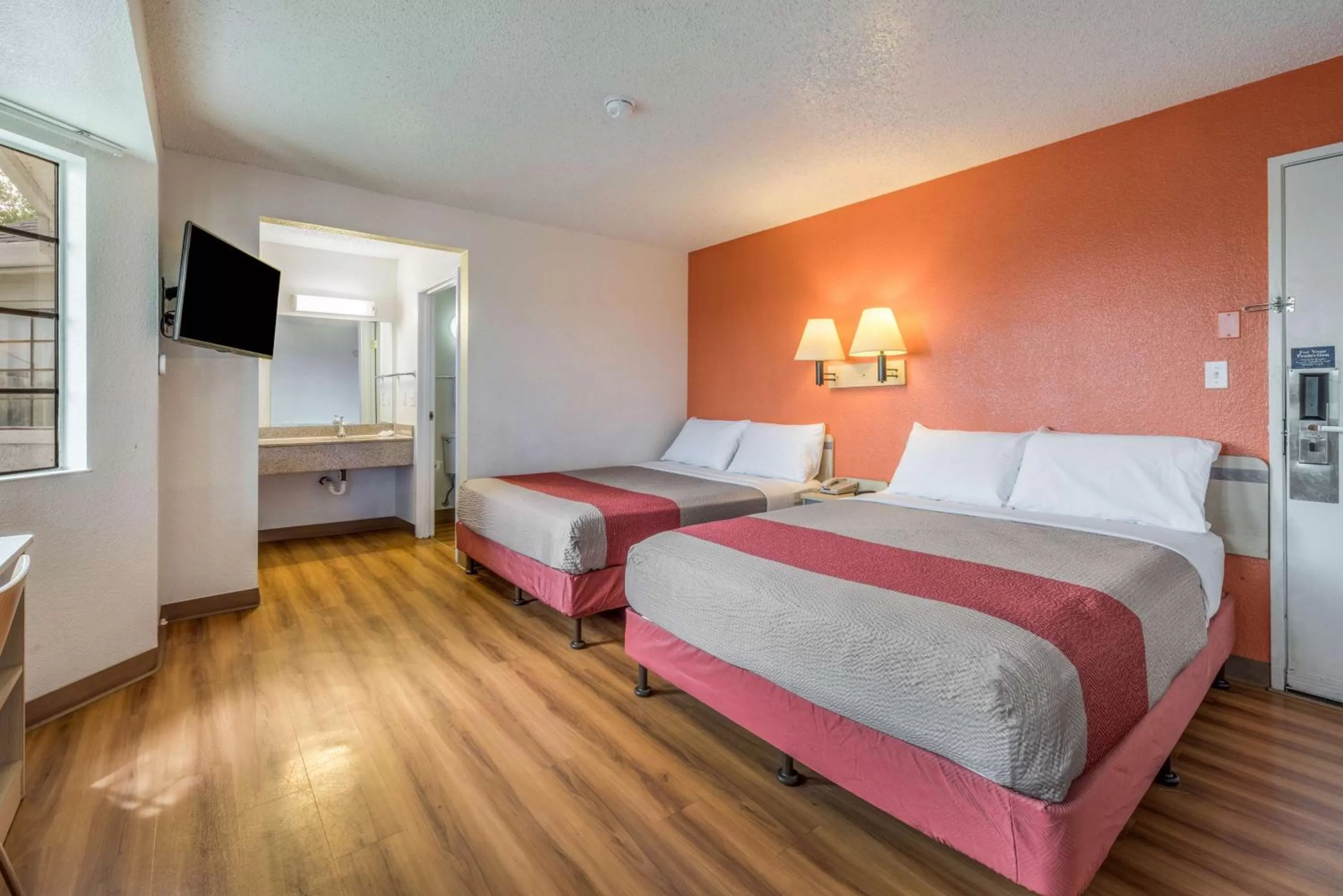 Queen Room with Two Queen Beds - Disability Access in Motel 6-Fairfield, CA - North