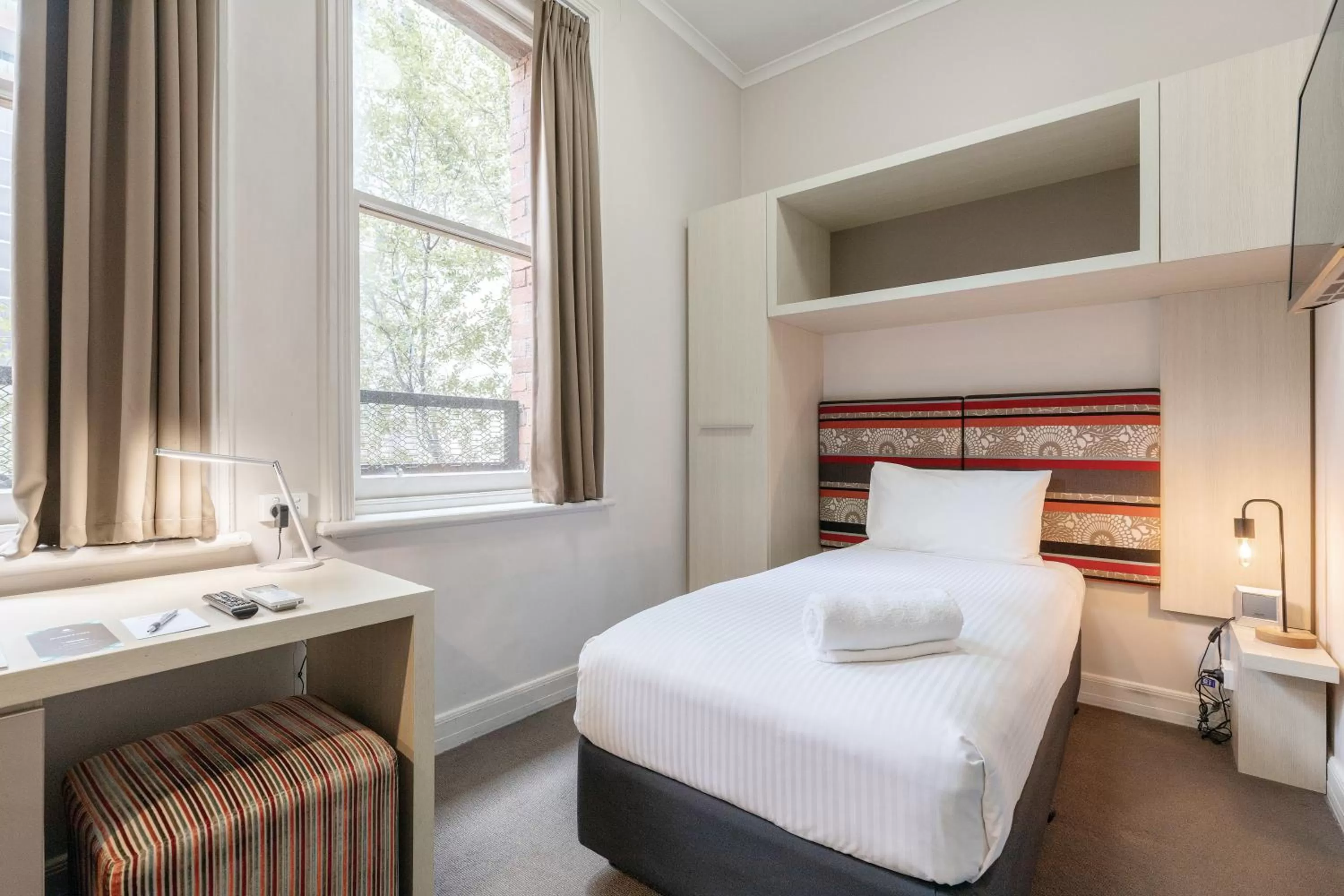 Matchbox Single Room in Best Western Melbourne City