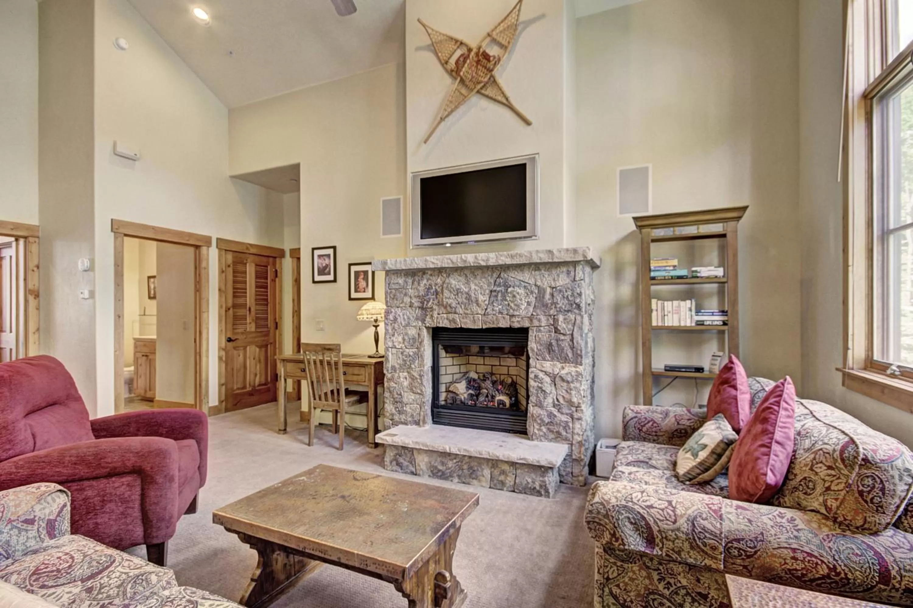 Two-Bedroom Townhouse in Mountain Thunder Lodge