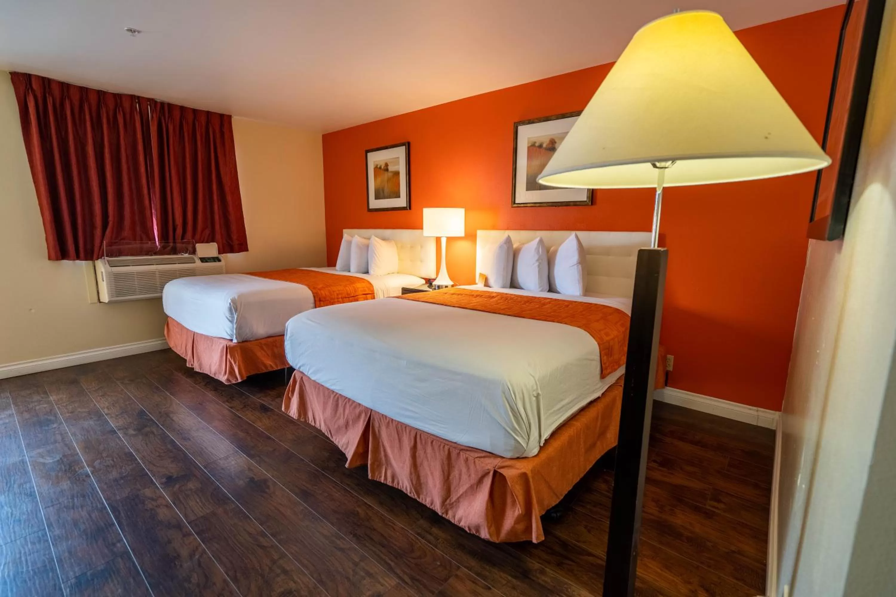 Deluxe Queen Room with Two Queen Beds - Non-Smoking in Howard Johnson by Wyndham Buena Park