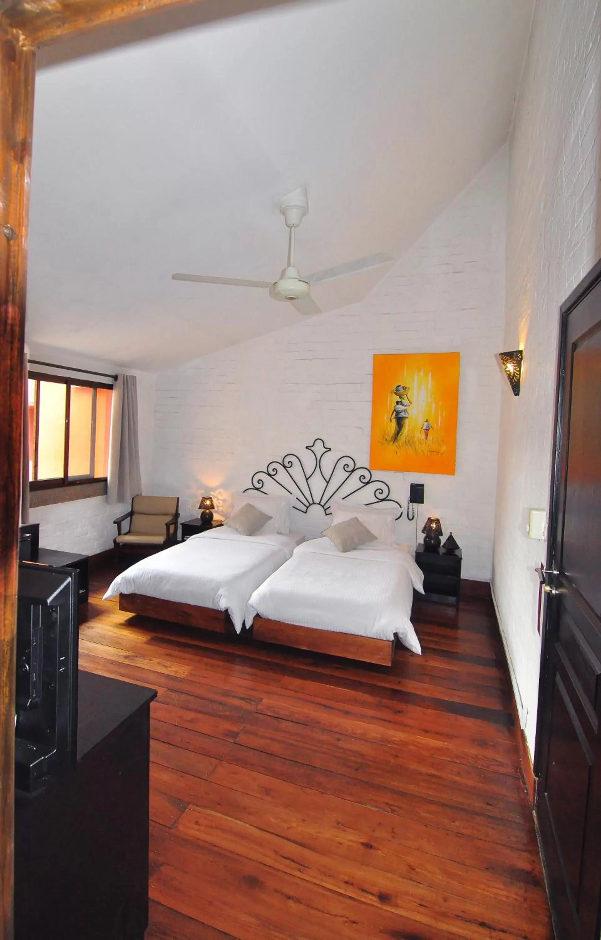 Twin Room in Rova Hotel