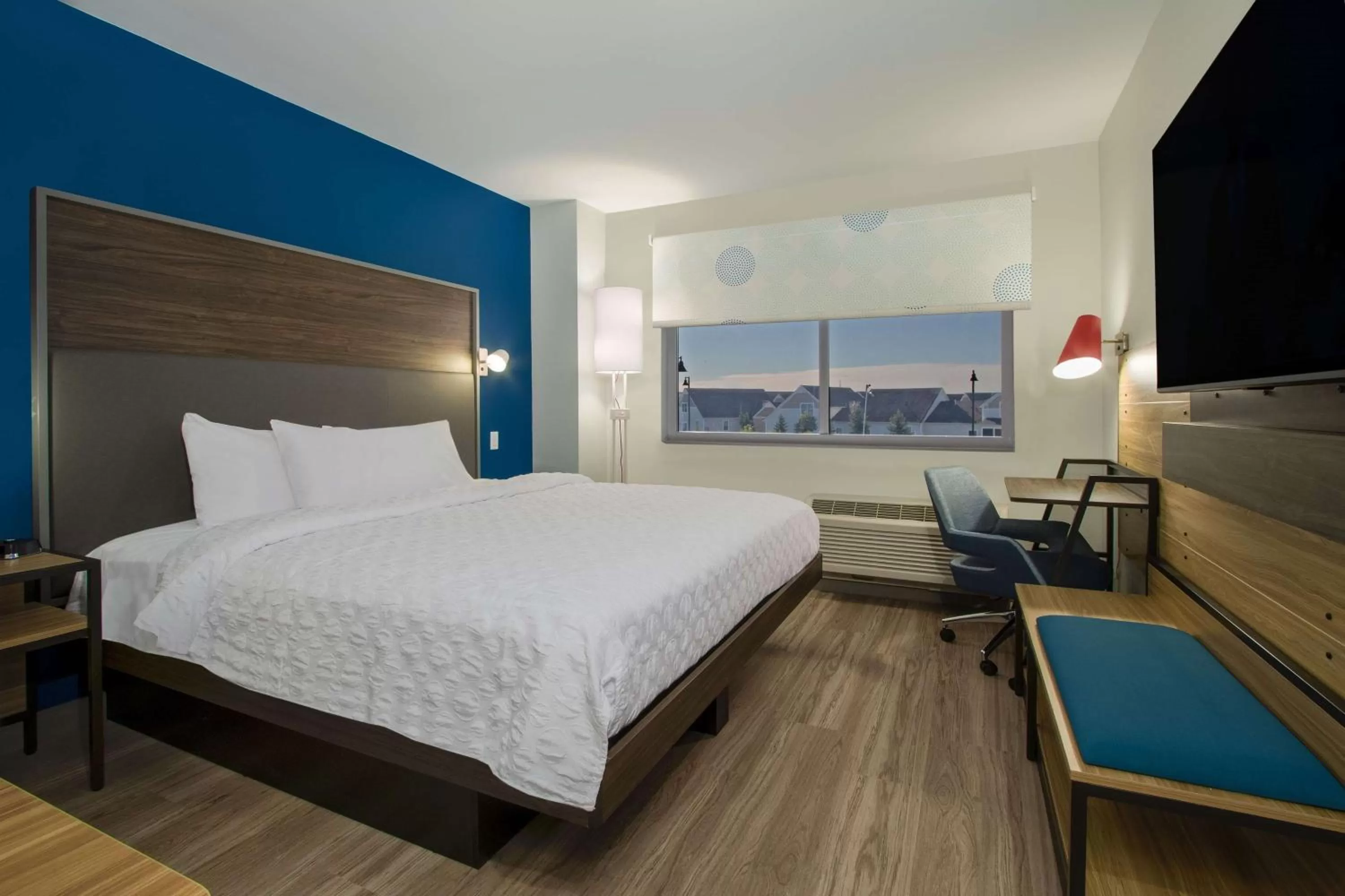 King Room in Tru By Hilton Grove City Columbus