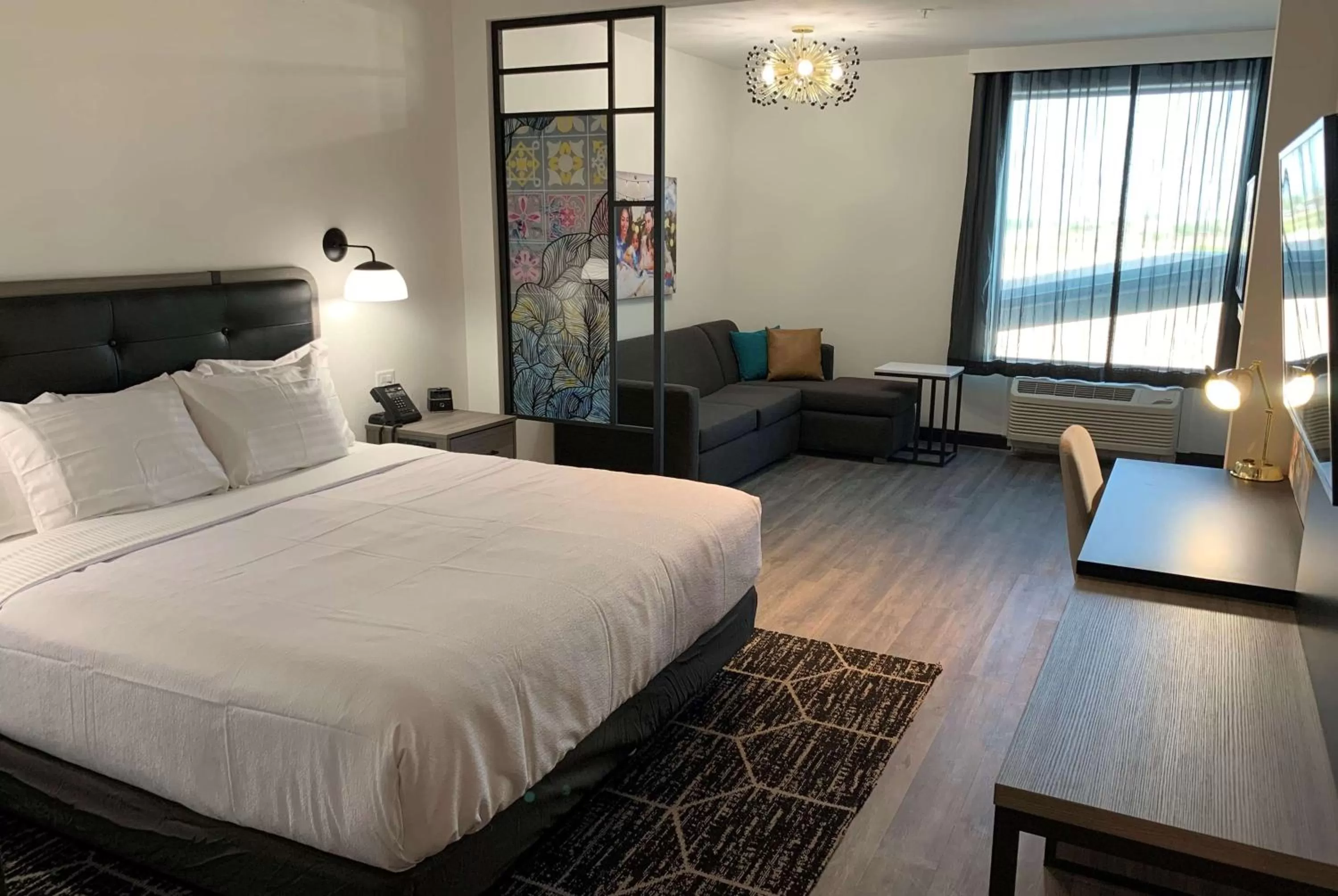 Deluxe King Room - Non-Smoking in La Quinta Inn & Suites by Wyndham Maricopa Copper Sky