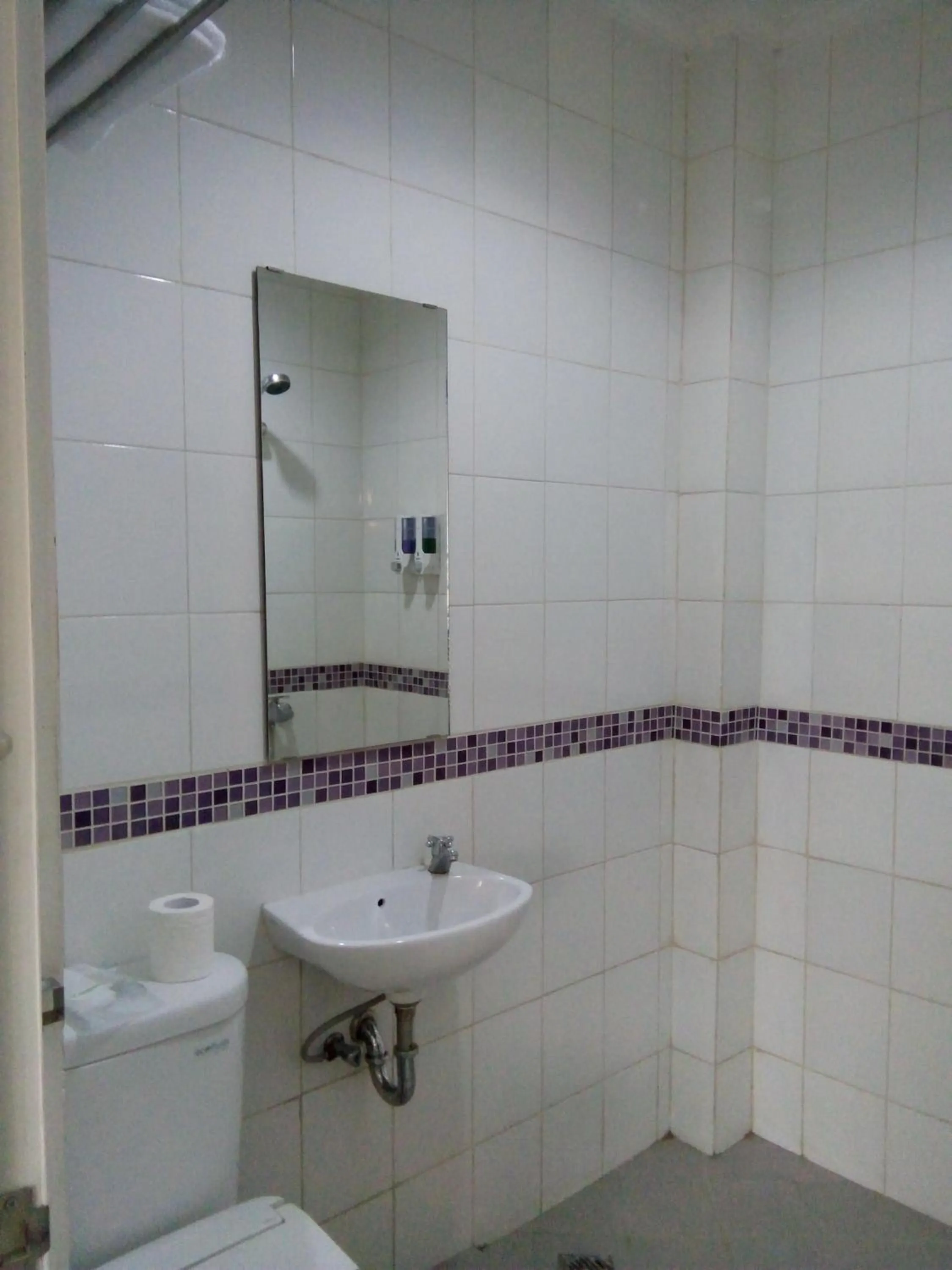 Superior Double Room in Ethan Hotel Jakarta