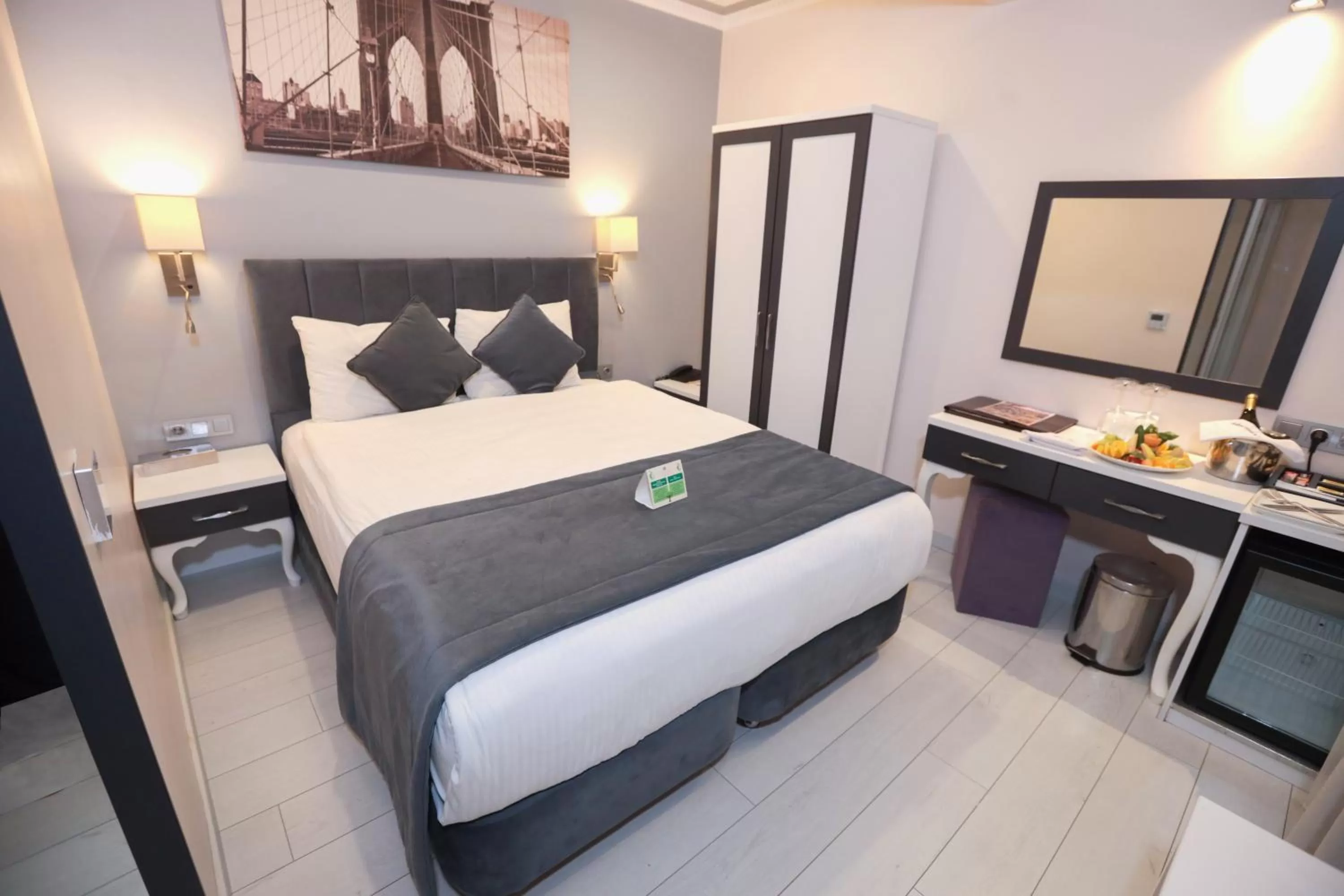 Economy Double Room in Skalion Hotel