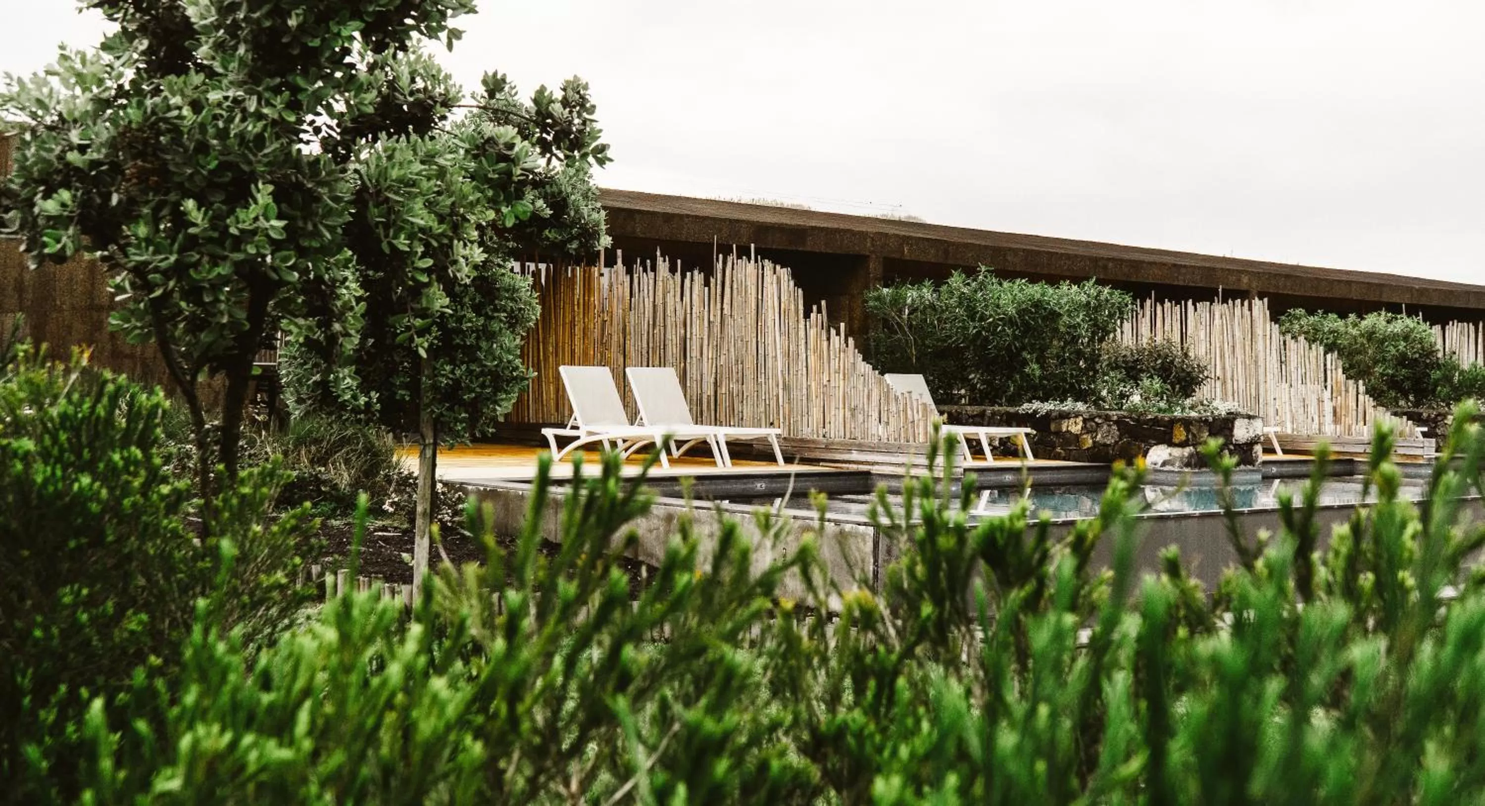 Studio with Side Sea View and Direct Access to Pool in Santa Barbara Eco-Beach Resort