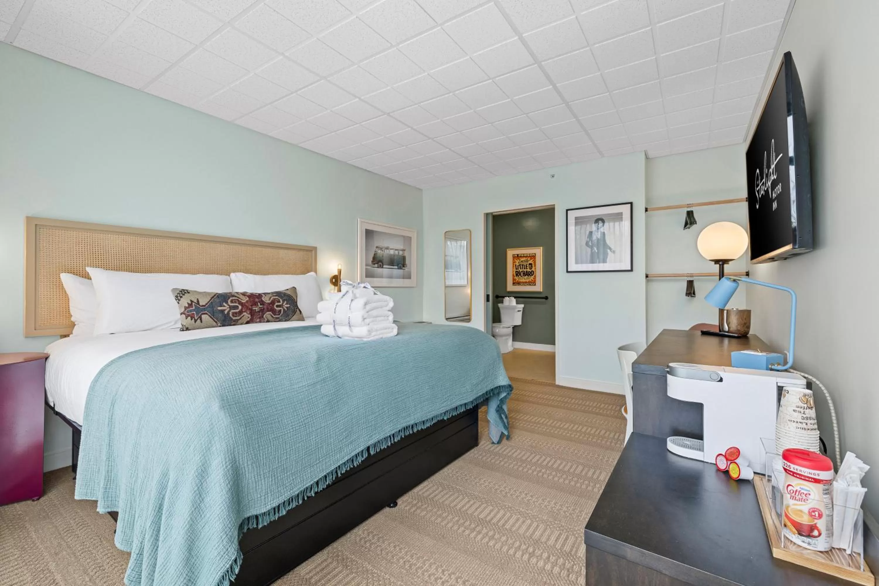 King Room - Disability Access in The Starlight Motor Inn