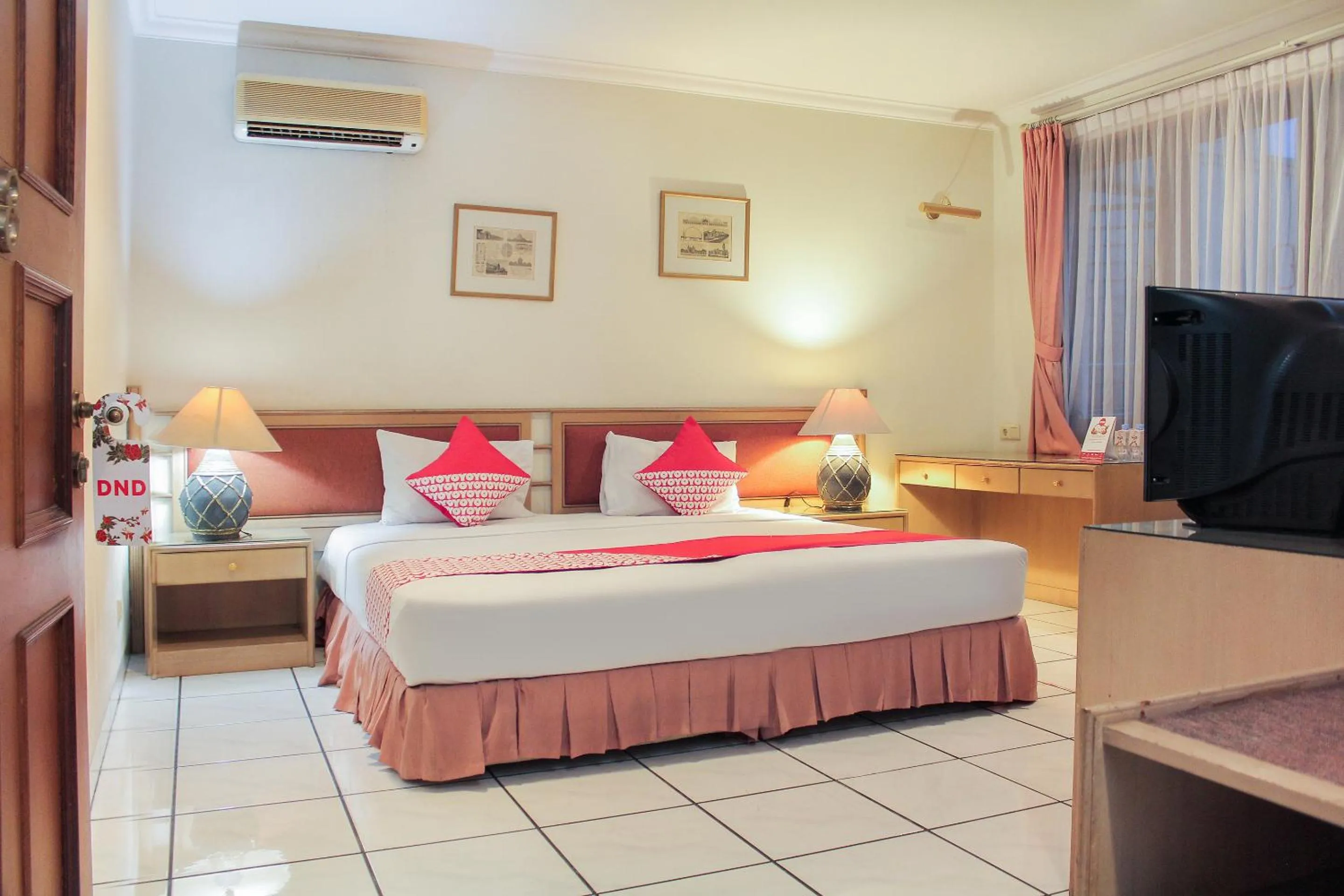 Standard Double Room in OYO 123 Puri Lotus