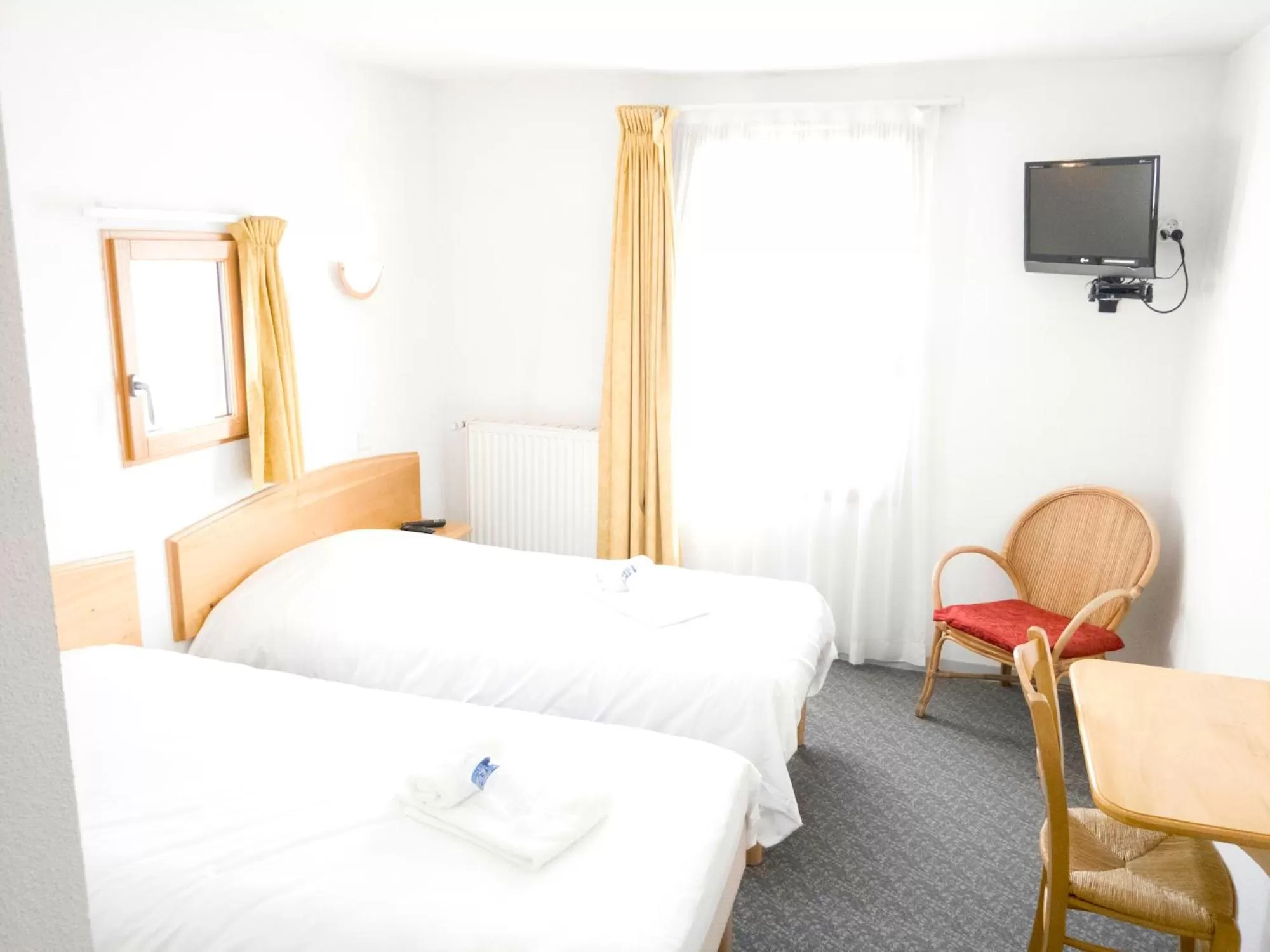 Standard Twin Room in Hotel La Bosselle