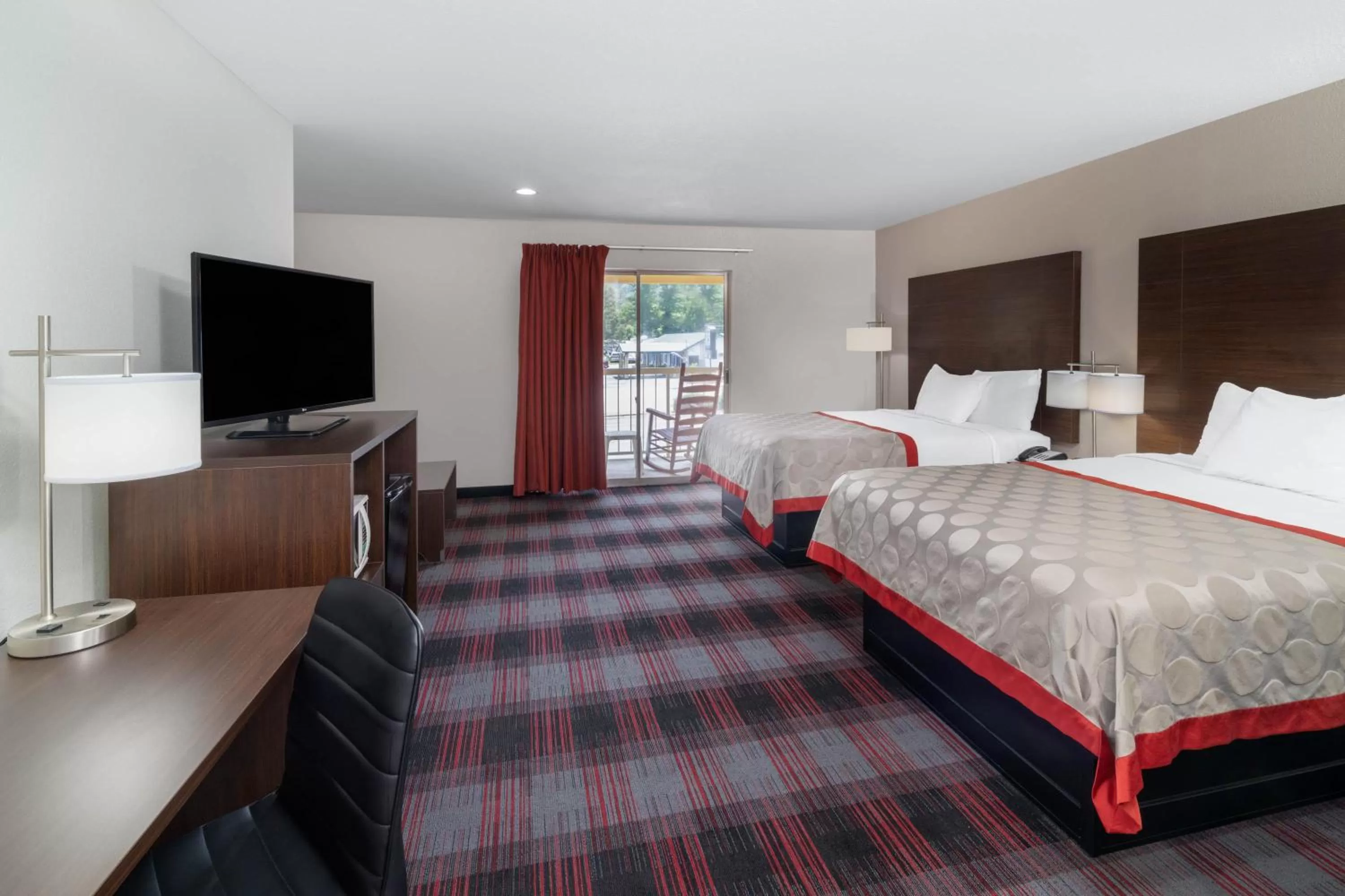 Queen Studio Suite with Two Queen Beds and Mountain View - Non-Smoking in Ramada by Wyndham Maggie Valley