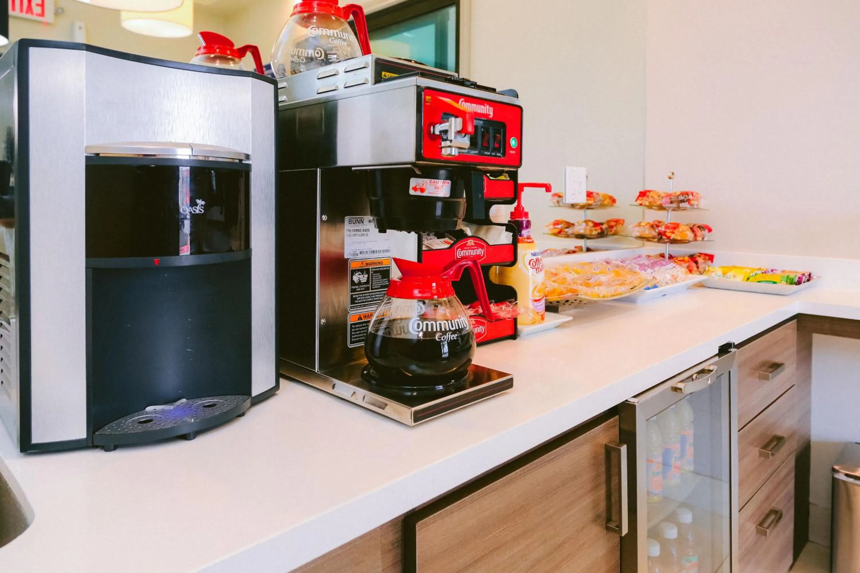 Queen Room with Two Queen Beds in Palace Inn Blue US-59 & Gessner