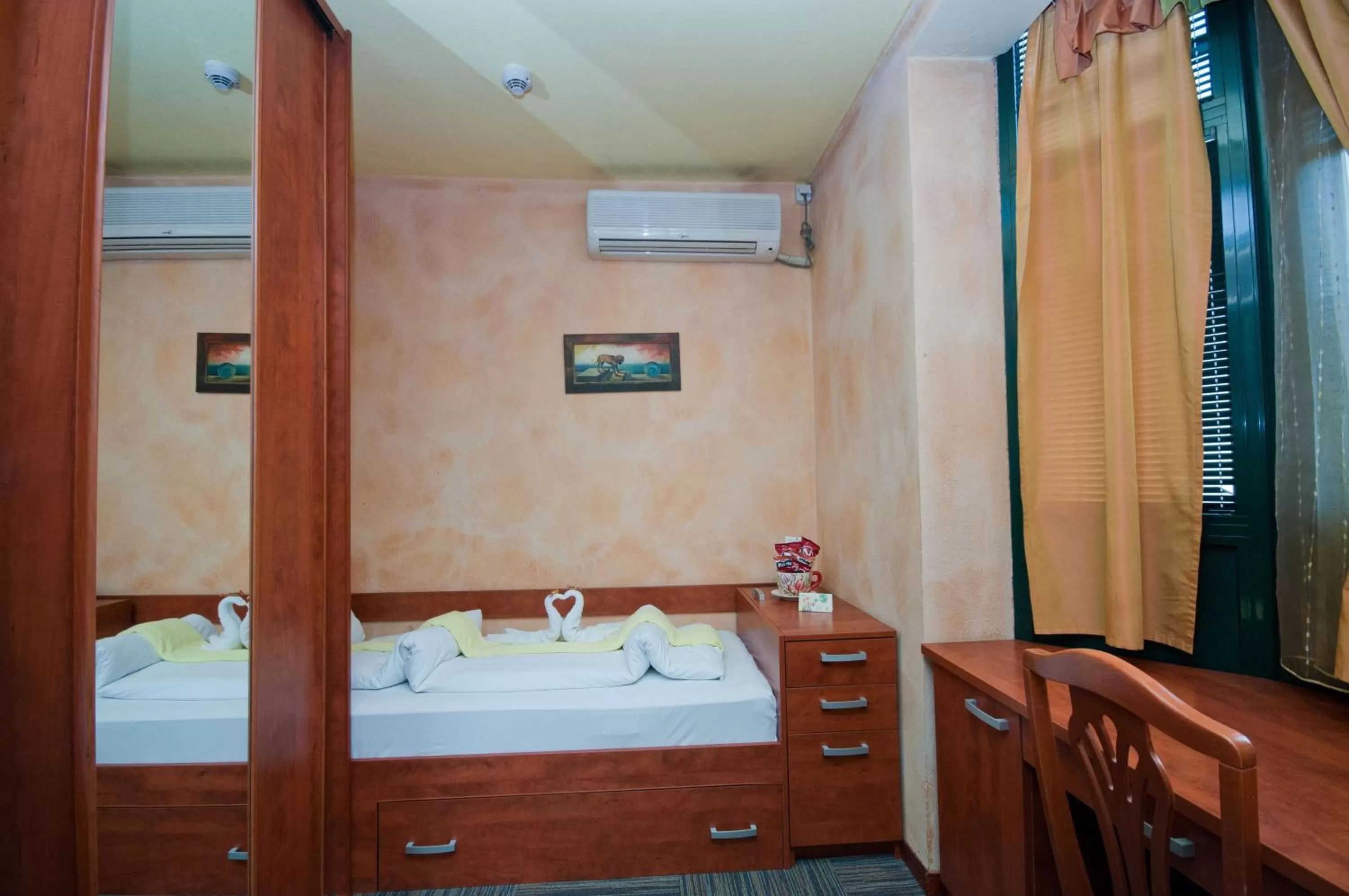 Economy Single Room in Hotel Kerber