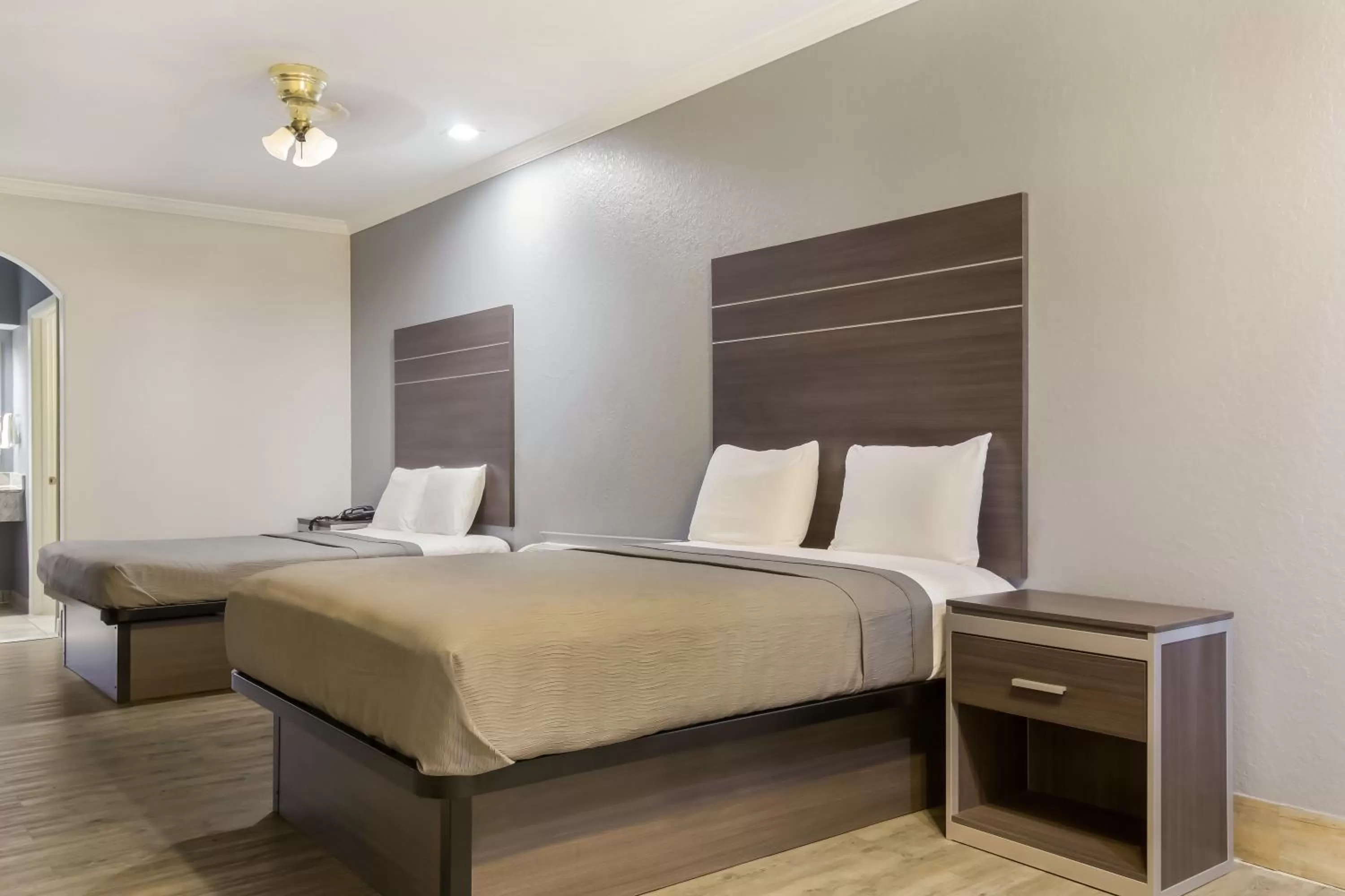 Two Queen Beds in Americas Best Value Platinum Inn & Suites