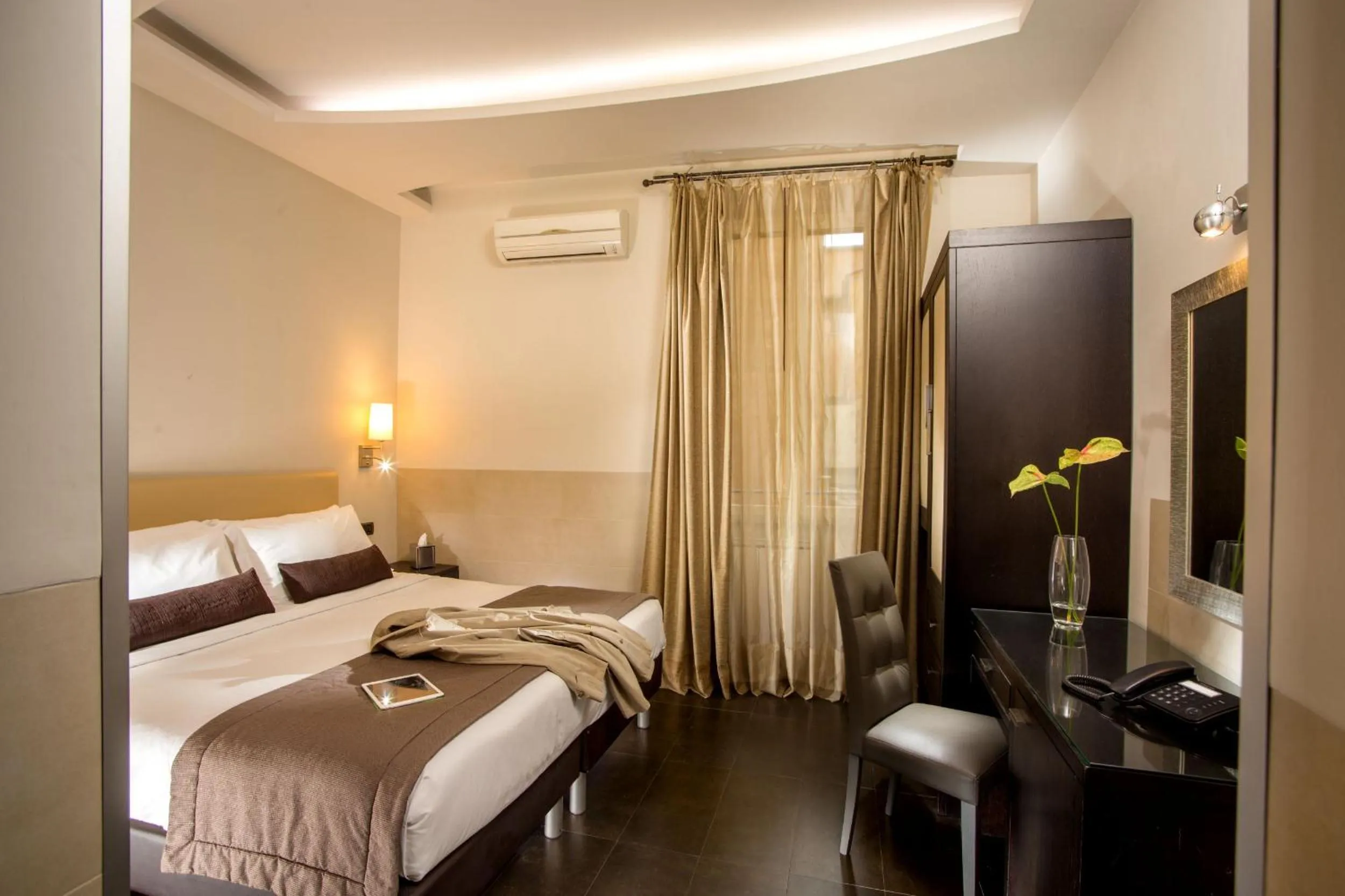 Superior Double Room in Basilio 55 Rome