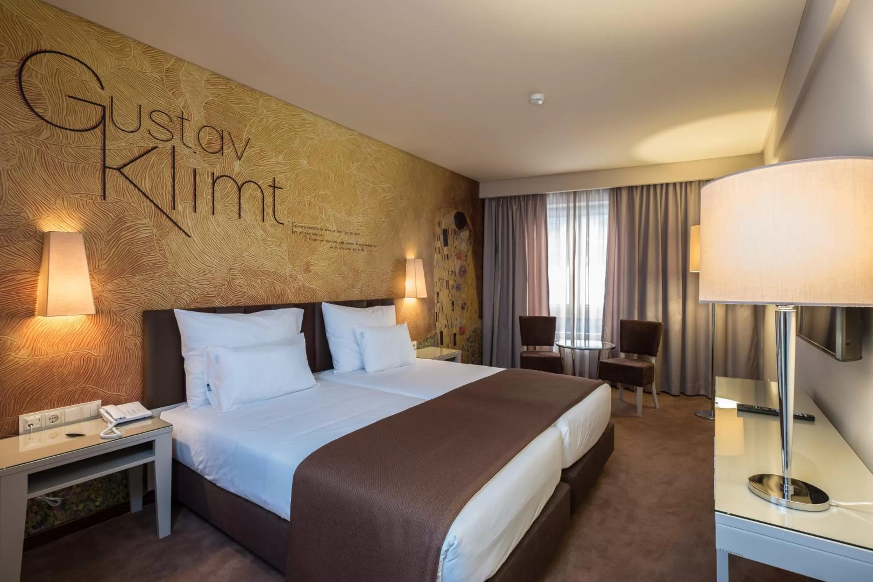 Standard Twin Room in Vila Gale Porto Ribeira