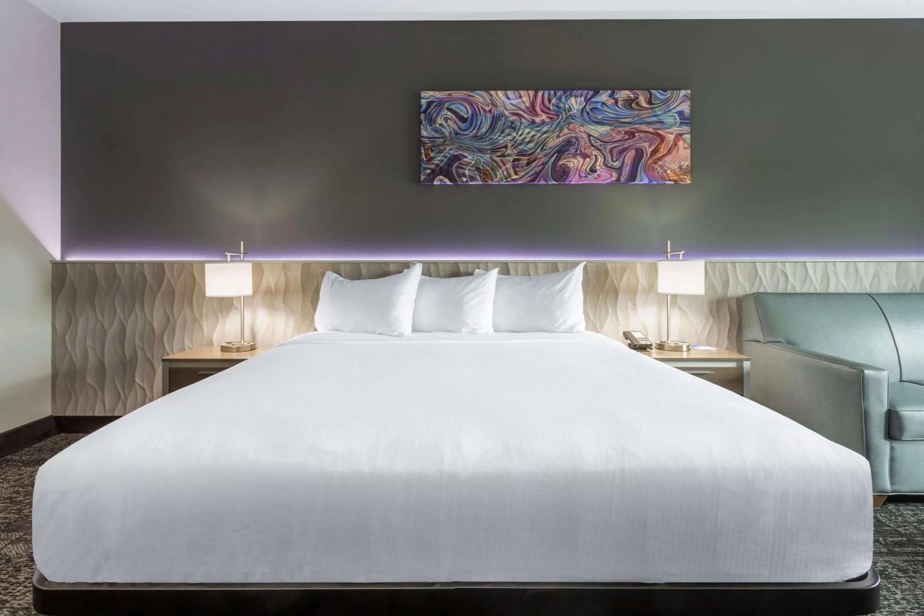 King Studio Suite - Mobility Access/Non-Smoking in Baymont by Wyndham Madison