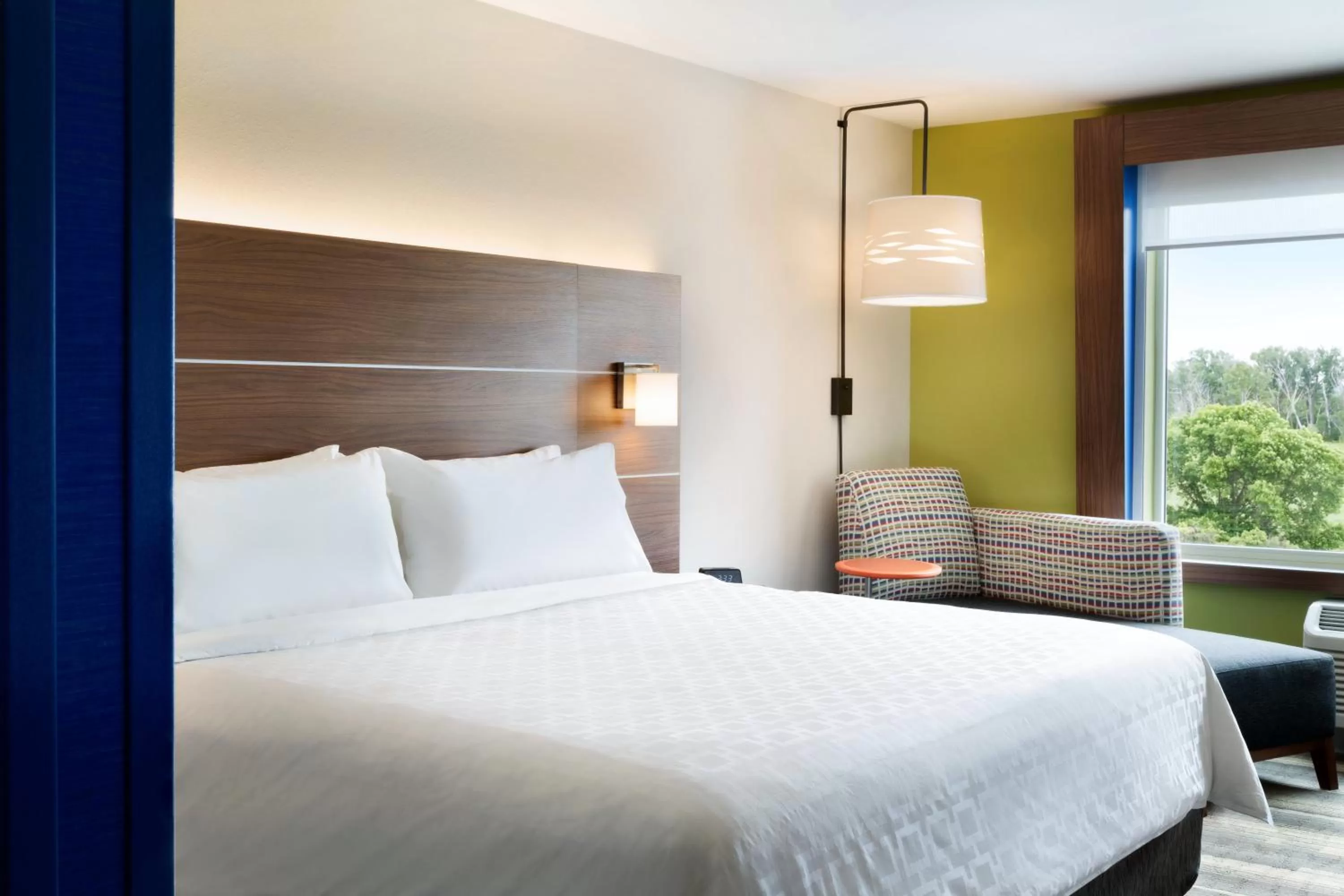 Standard King Room in Holiday Inn Express - Indiana by IHG