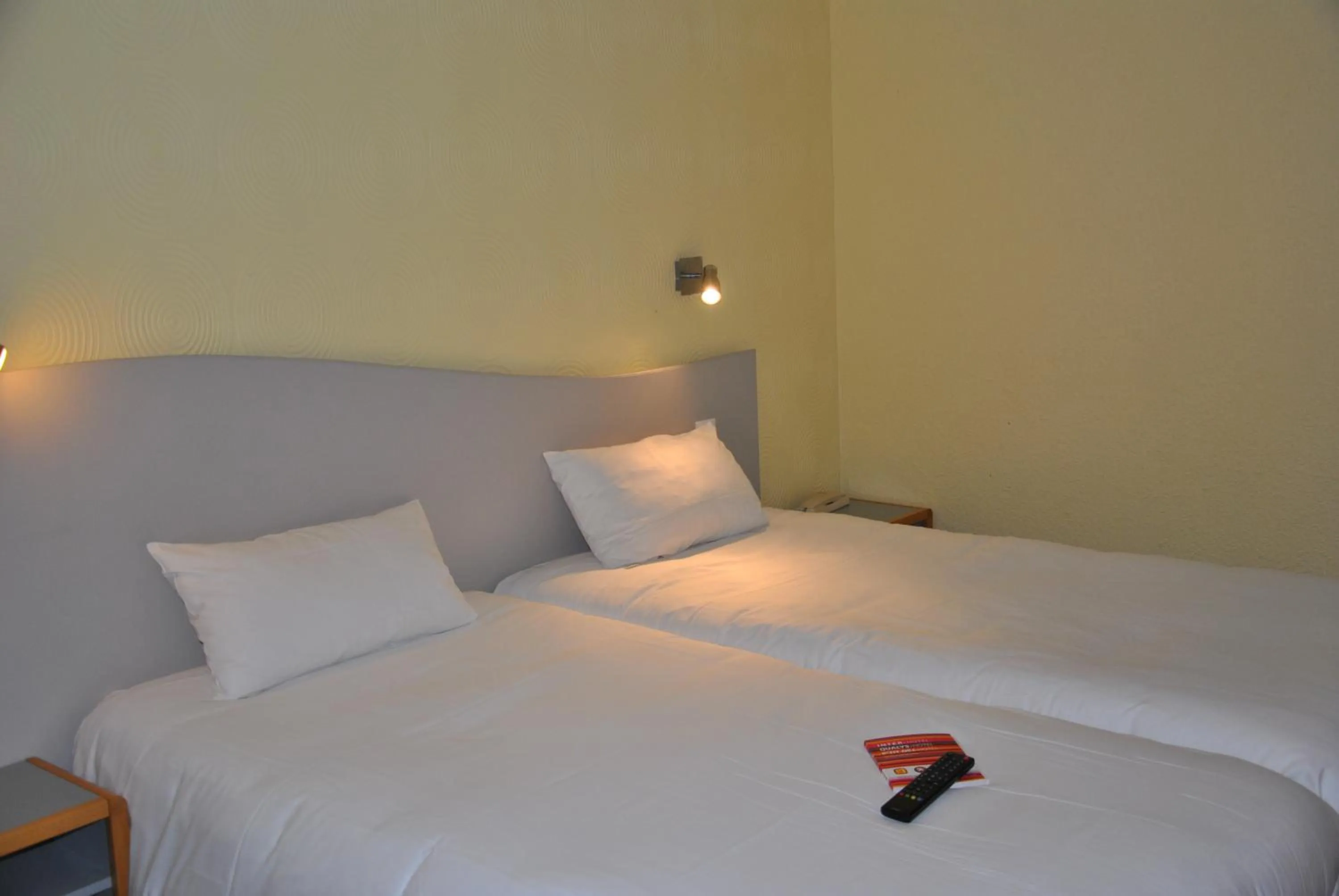 Comfort Twin Room in Hôtel Cositel, CIT'HOTEL Coutances