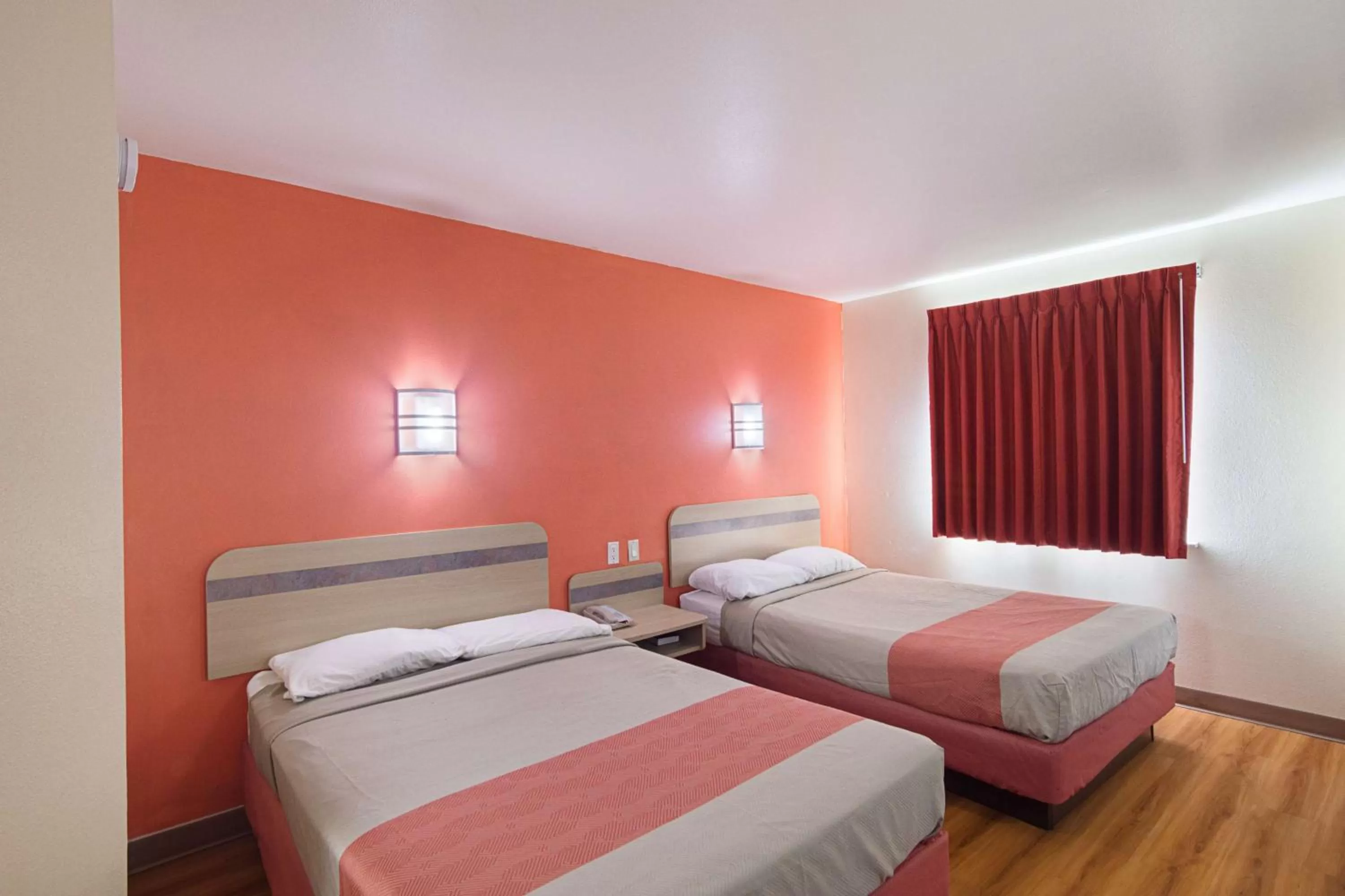 Quadruple Room - Non-Smoking in Motel 6-Terrell, TX