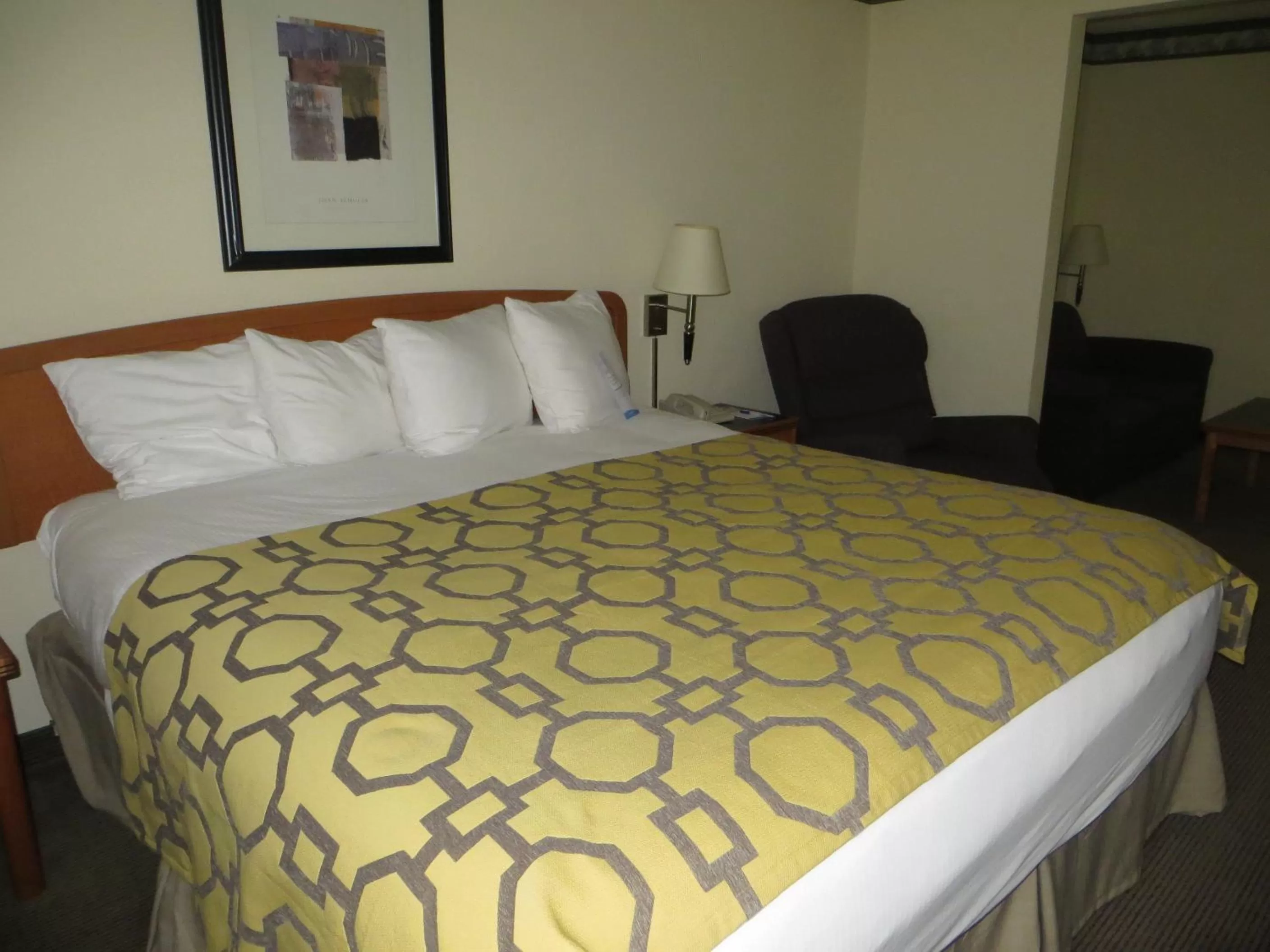 King Studio Suite - Mobility Access/Non-Smoking in Baymont by Wyndham Fort Wayne