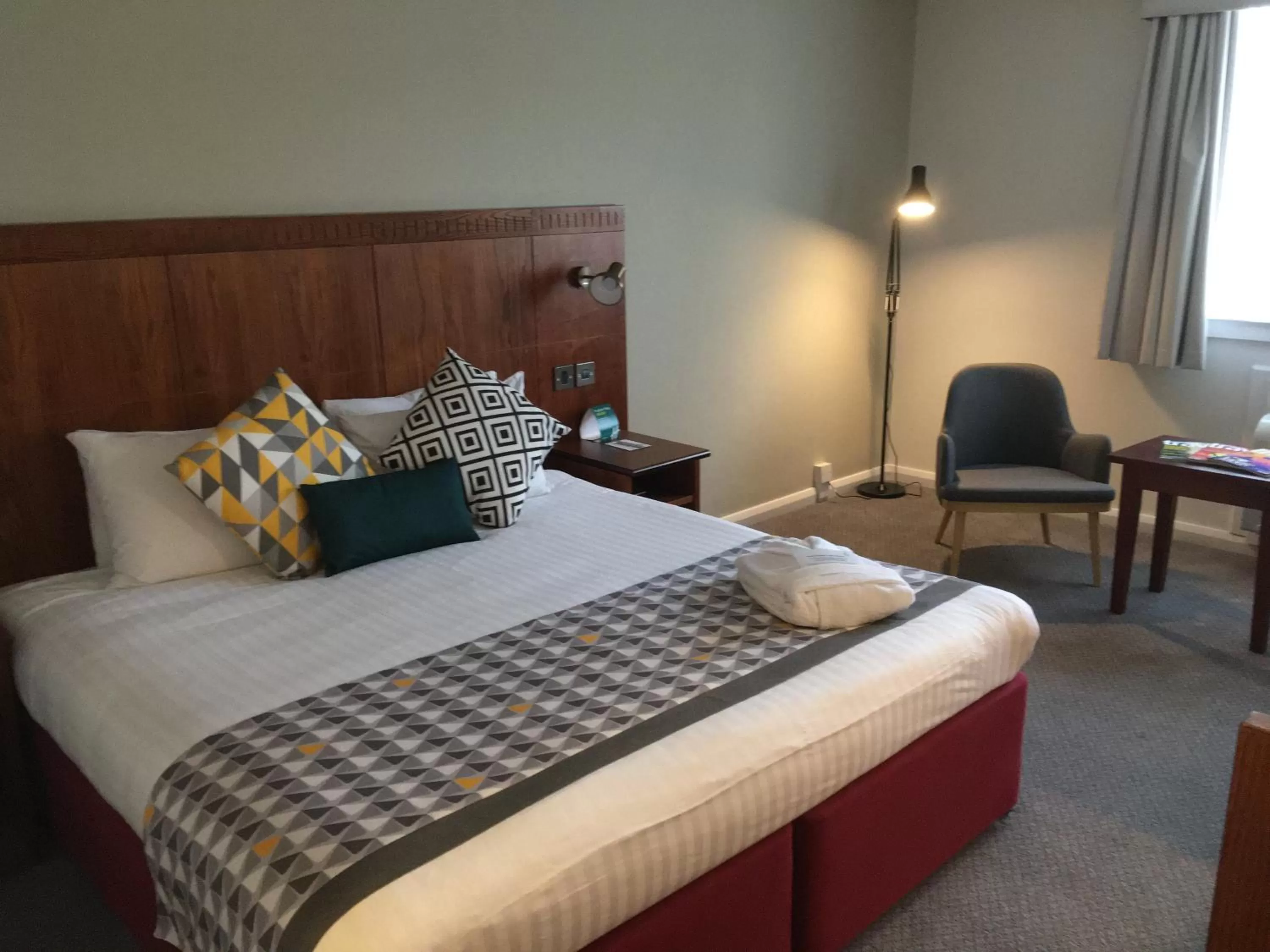 Premium Queen Room in Holiday Inn Northampton by IHG