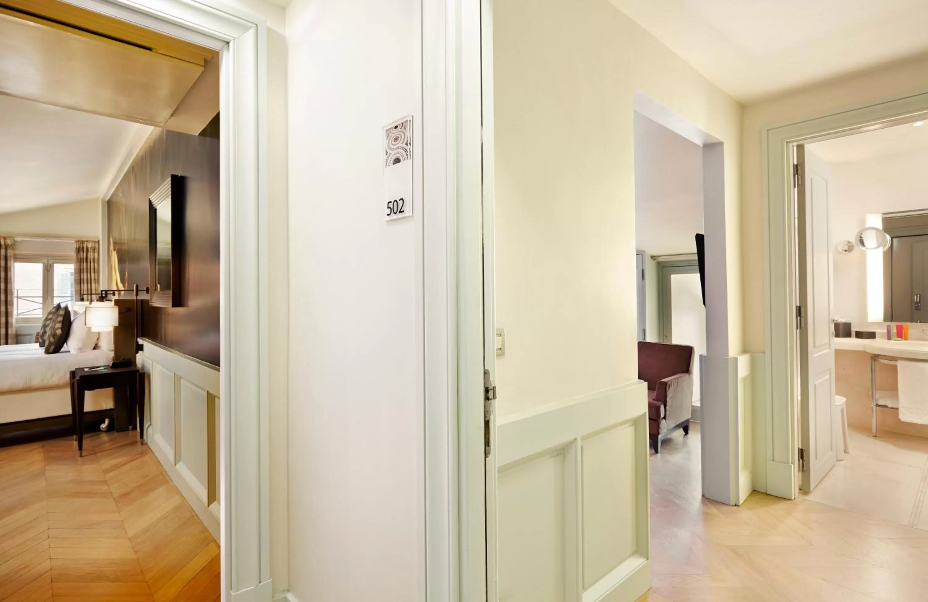 Junior King Suite in Hotel Indigo Rome - St. George by IHG