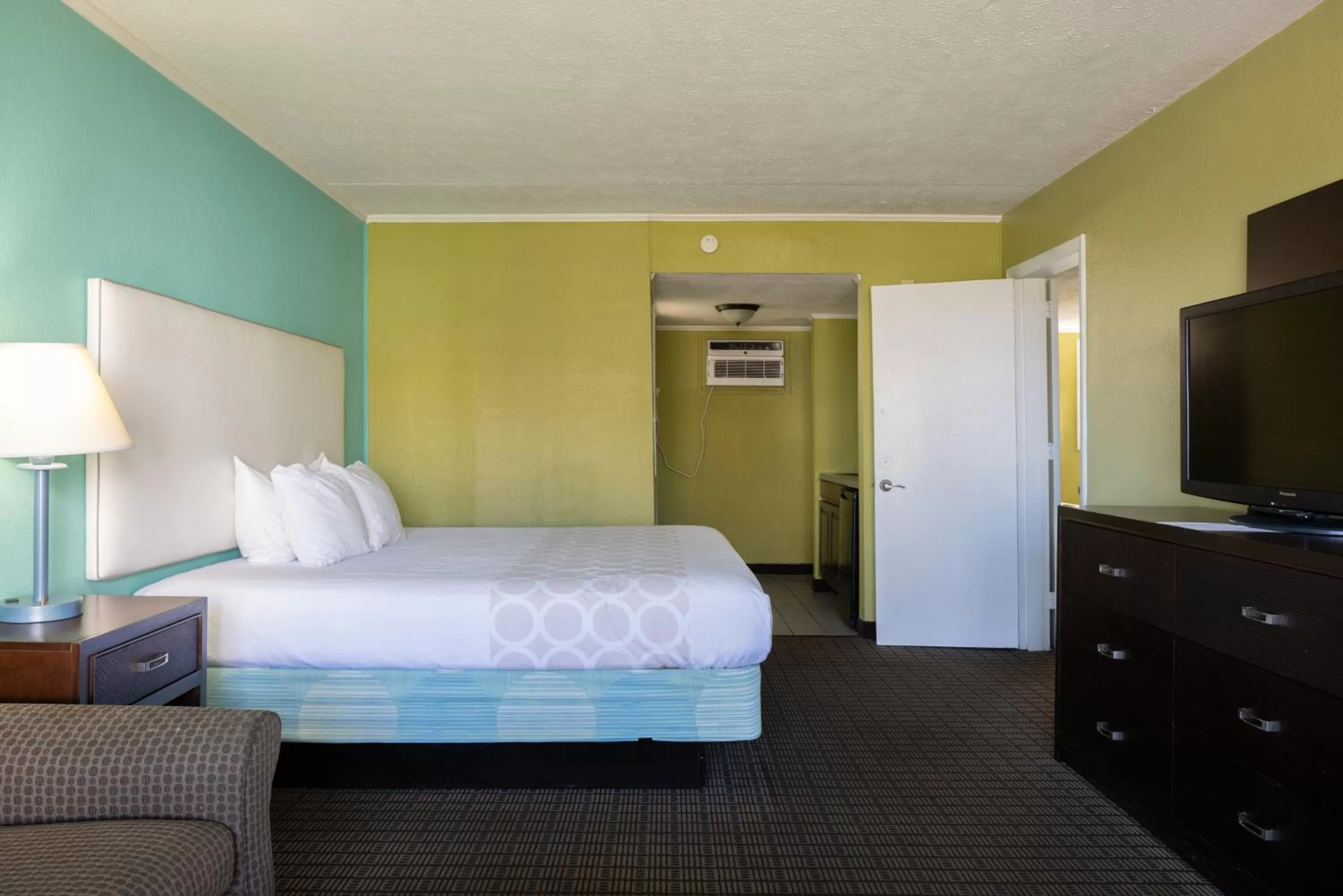 Two-Bedroom Suite in The Mermaid Inn