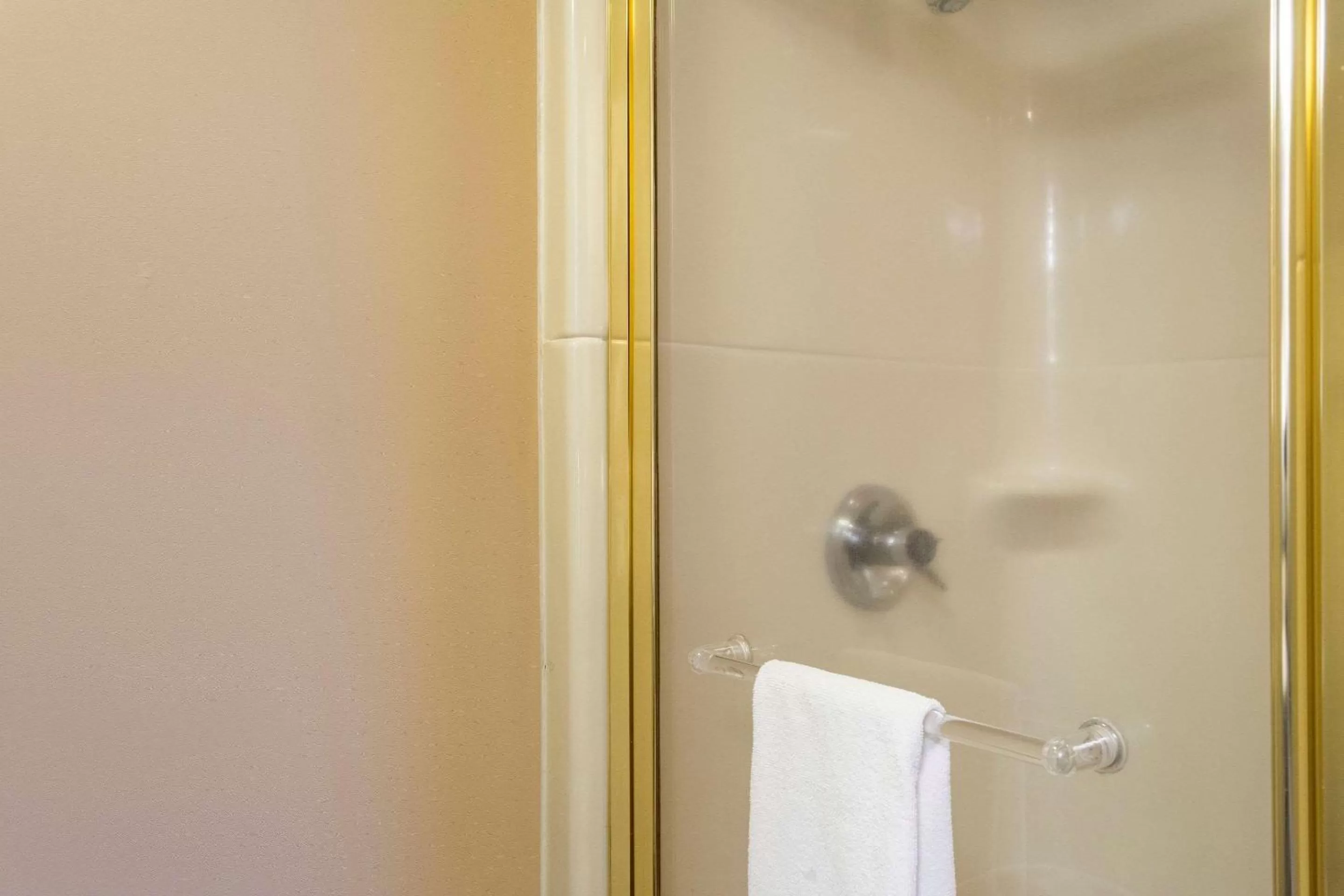 King Room - Non-Smoking in Sleep Inn Bend Crossroads Plaza