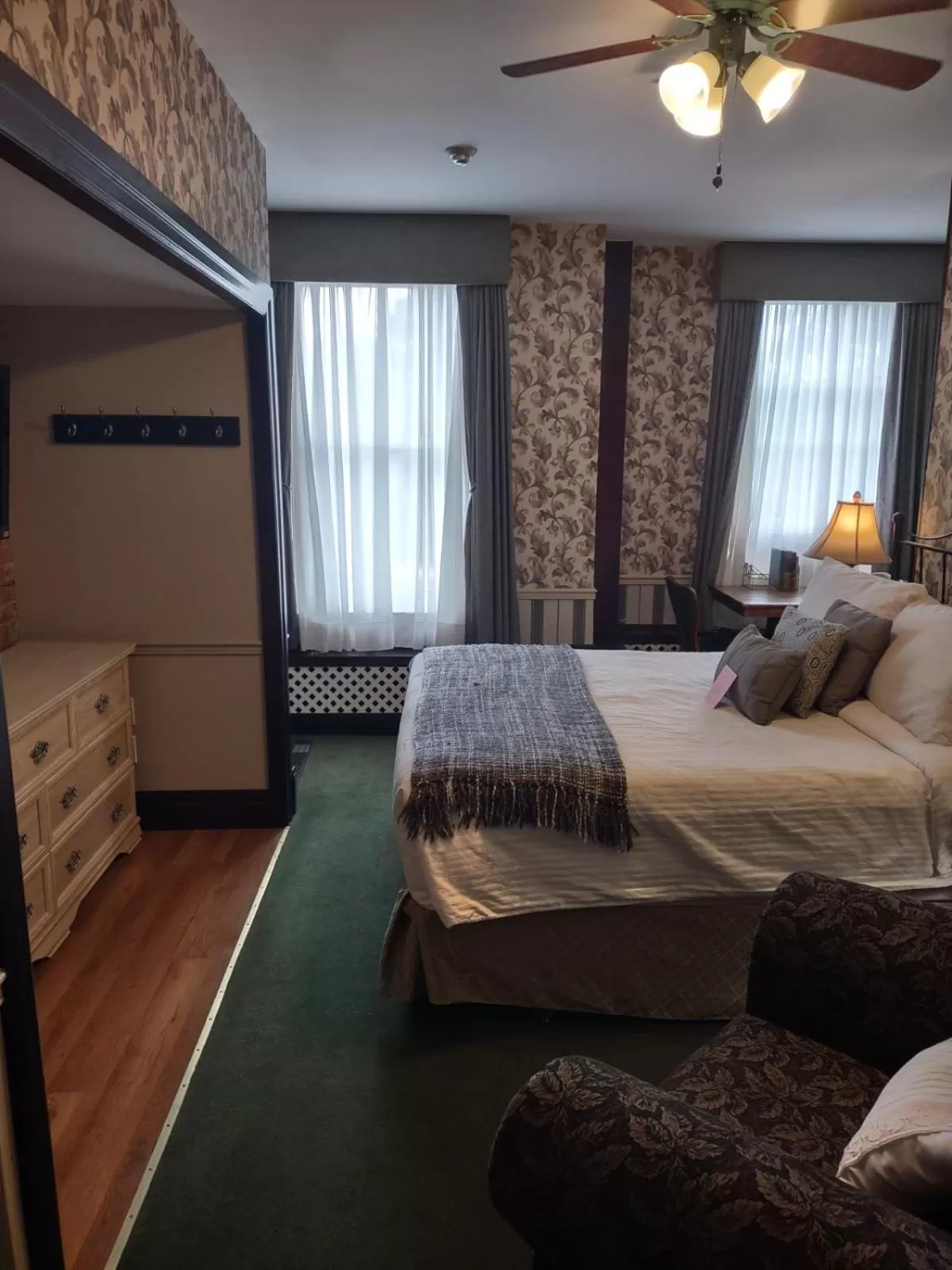 Deluxe Double Room in The King George Inn