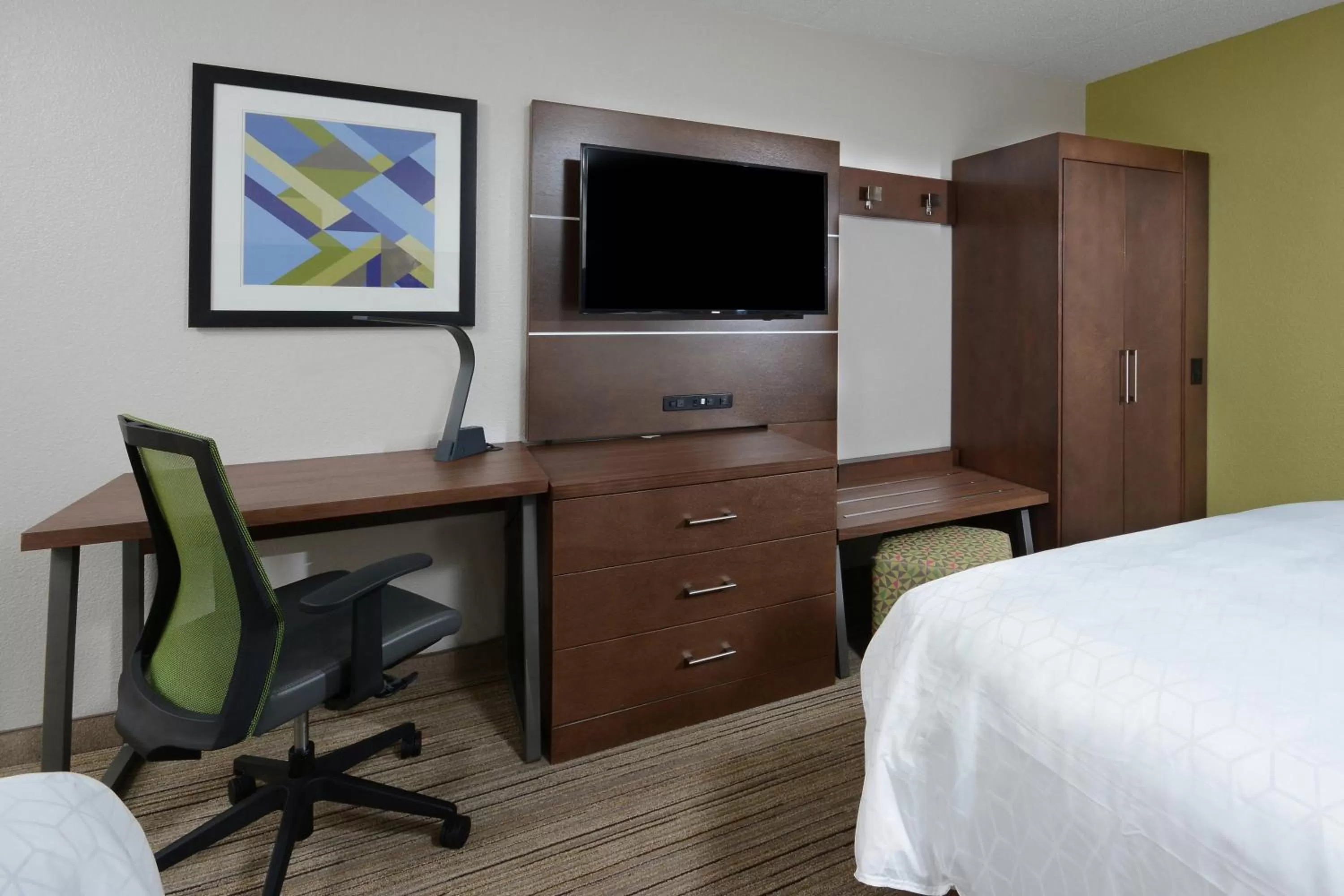 Standard Room with Two Queen Beds in Holiday Inn Express Danville by IHG