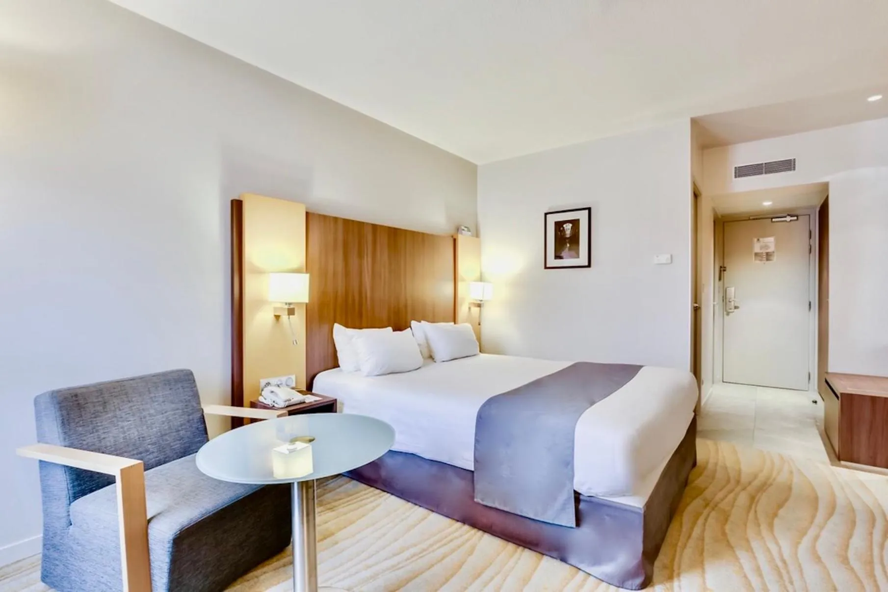 Standard Room in Holiday Inn Lyon Vaise by IHG