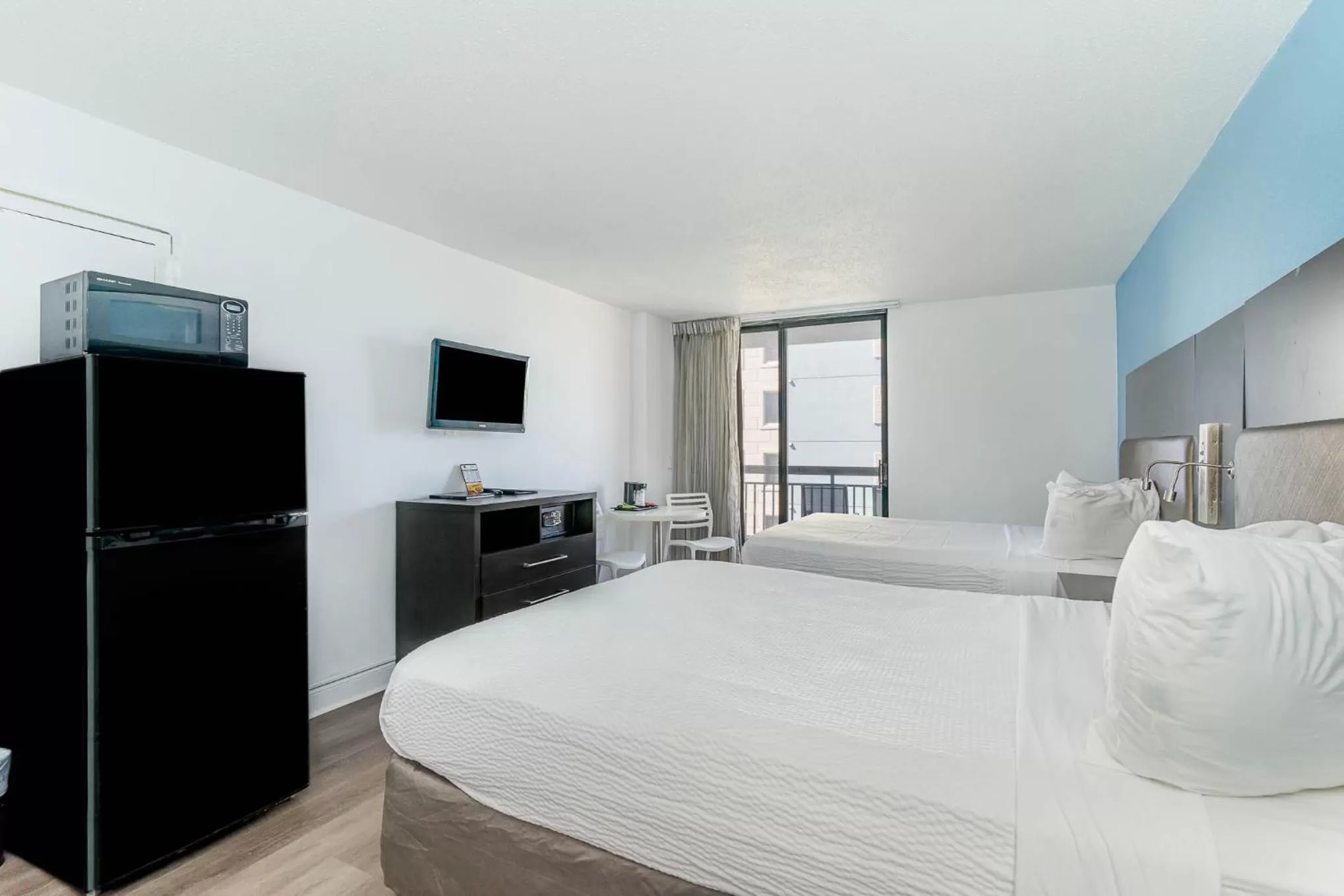 Premier Ocean View 2 Queen Beds with Balcony in Sun N Sand Resort