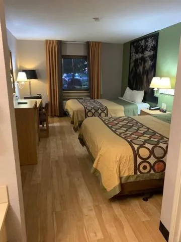 Queen Room with Two Queen Beds - Non-Smoking in Super 8 by Wyndham West Memphis