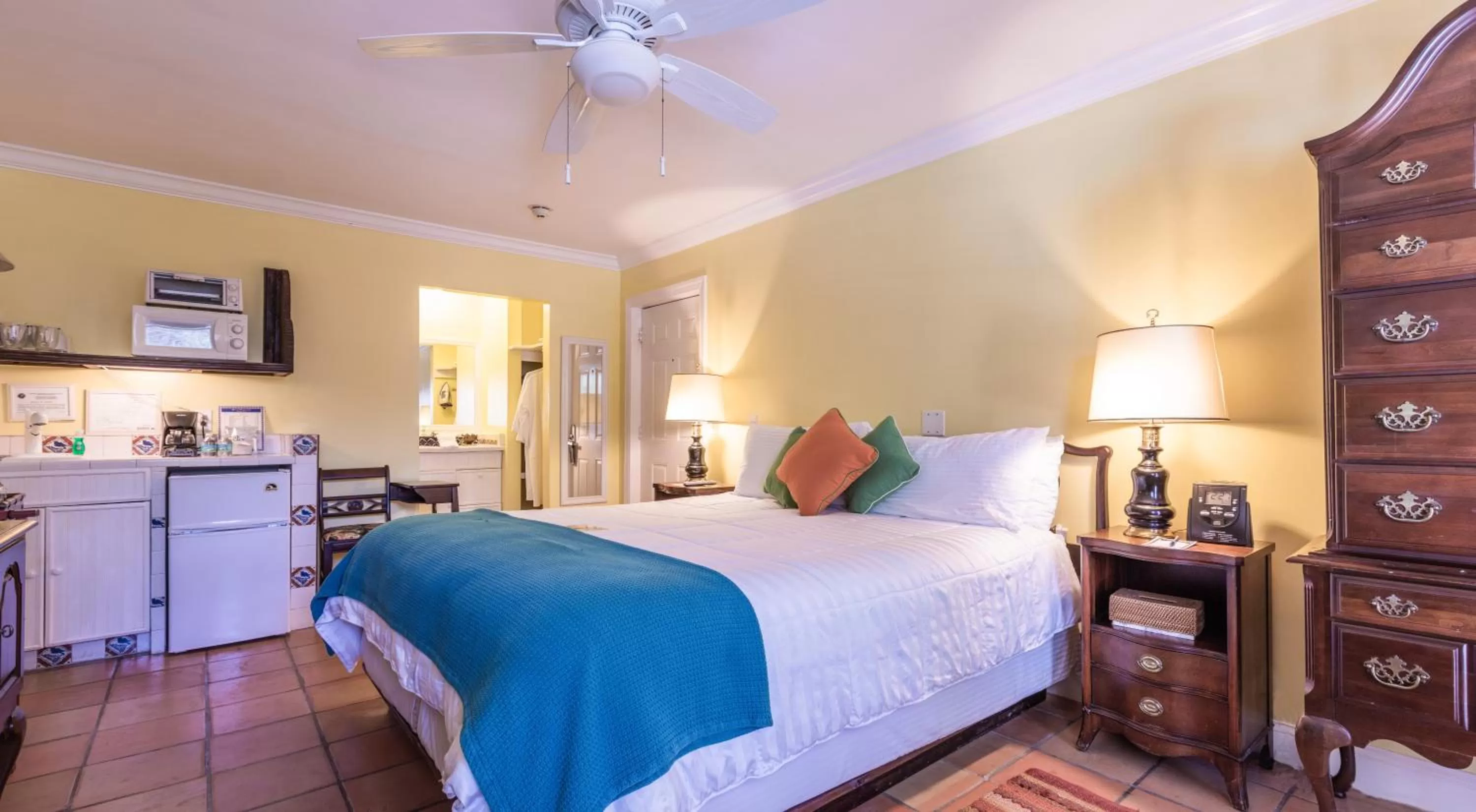 King Room with Garden View in The Caribbean Court Boutique Hotel