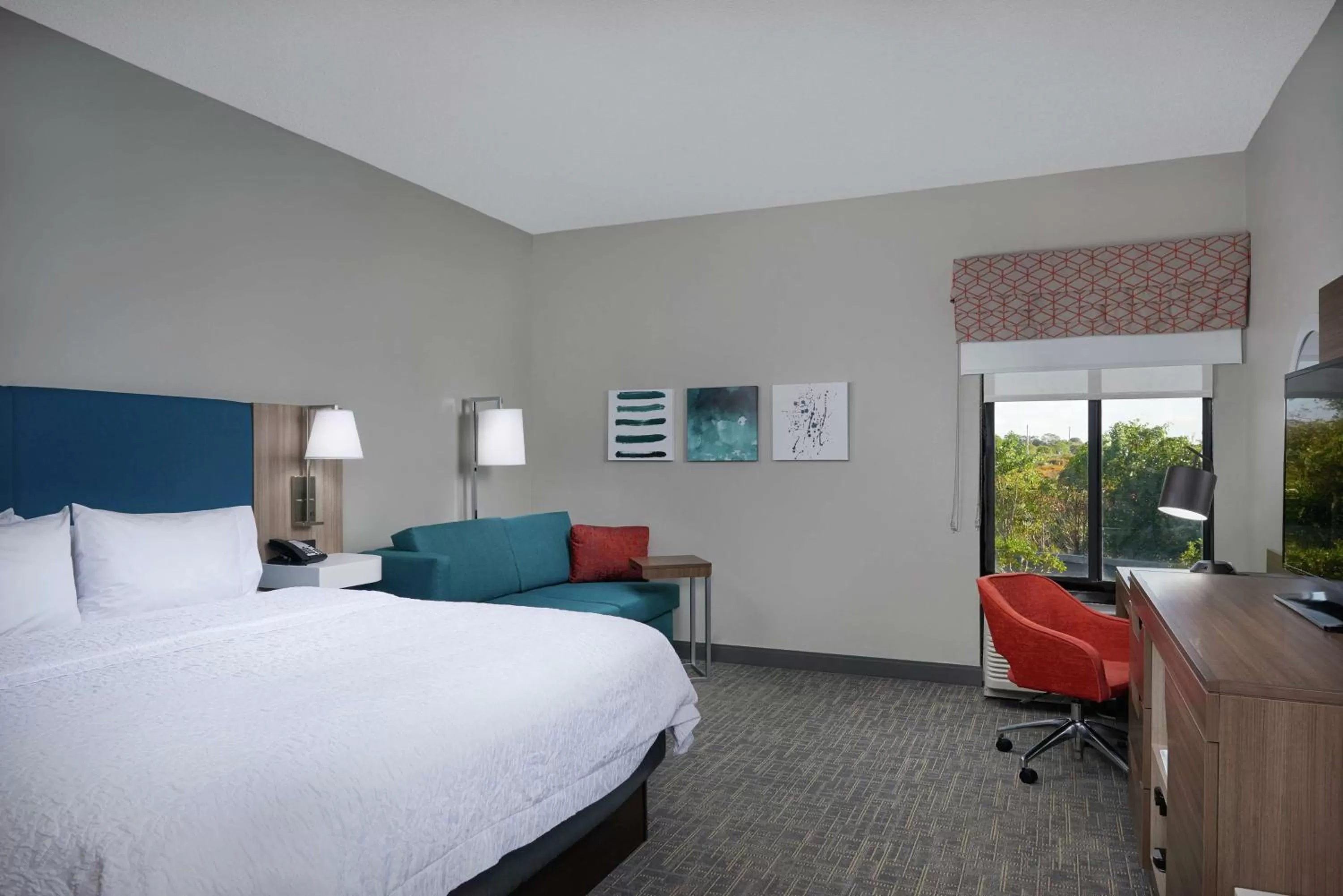 Executive King Room - Non-Smoking in Hampton Inn Juno Beach