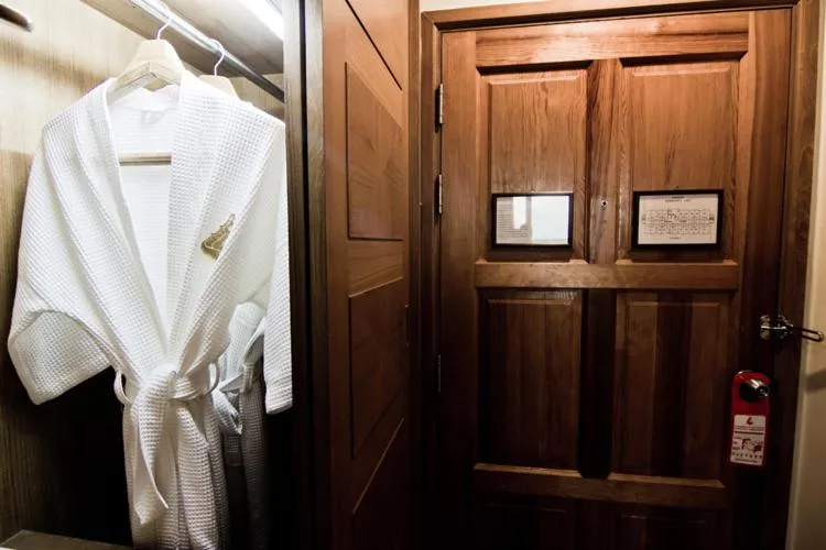 Superior Twin Room in Laithong Hotel