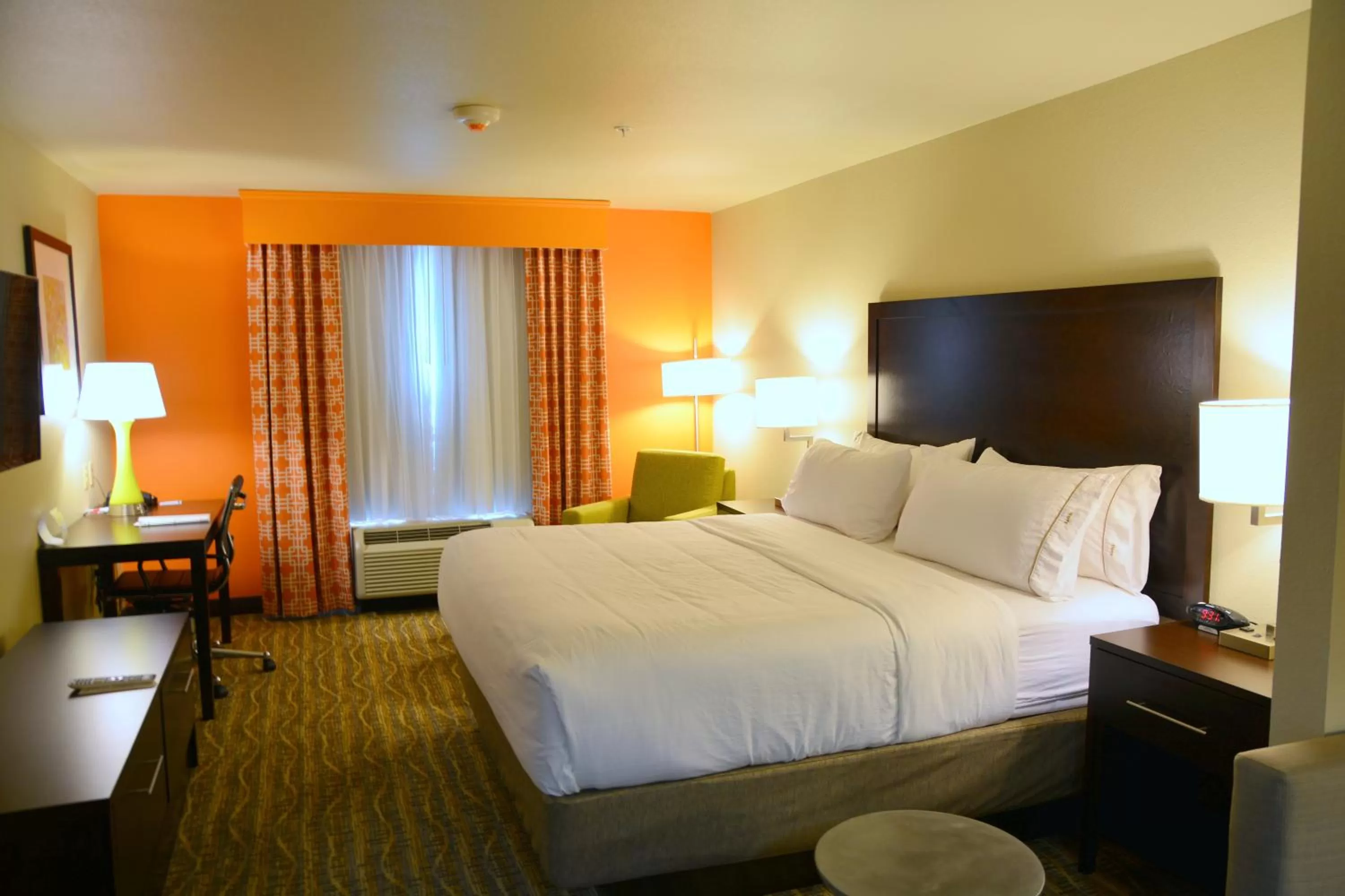 King Room - Mobility Access/Hearing Accessible in Holiday Inn Express Tomball by IHG