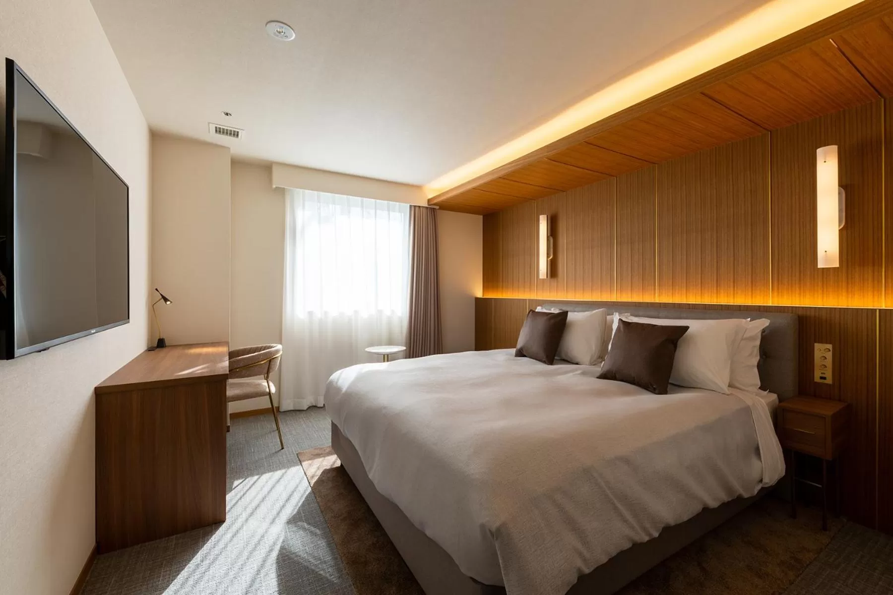 Standard King Room - Non-Smoking  in The OneFive Terrace Fukuoka