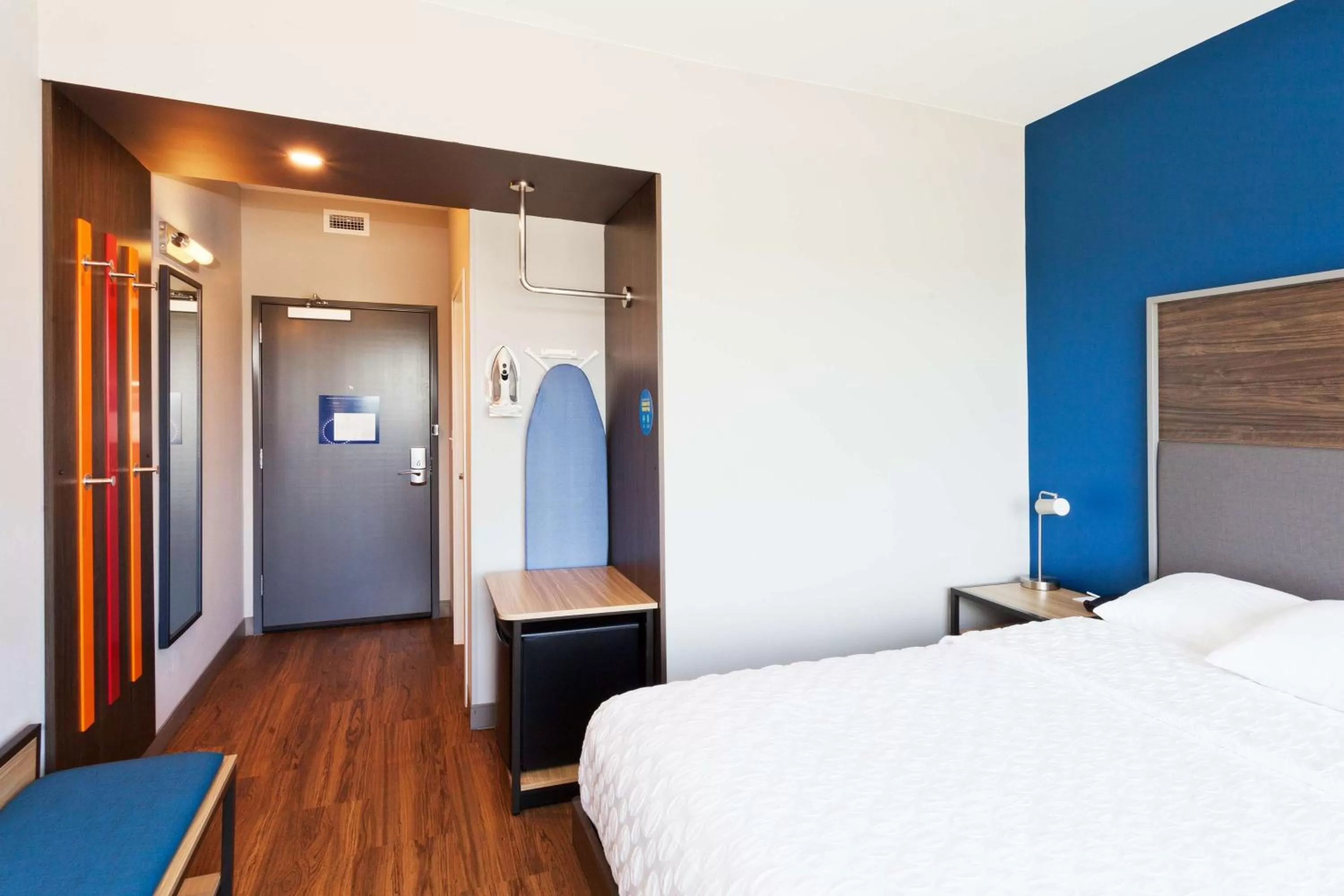 King Room with Bath Tub - Mobility Access in Tru By Hilton Prattville