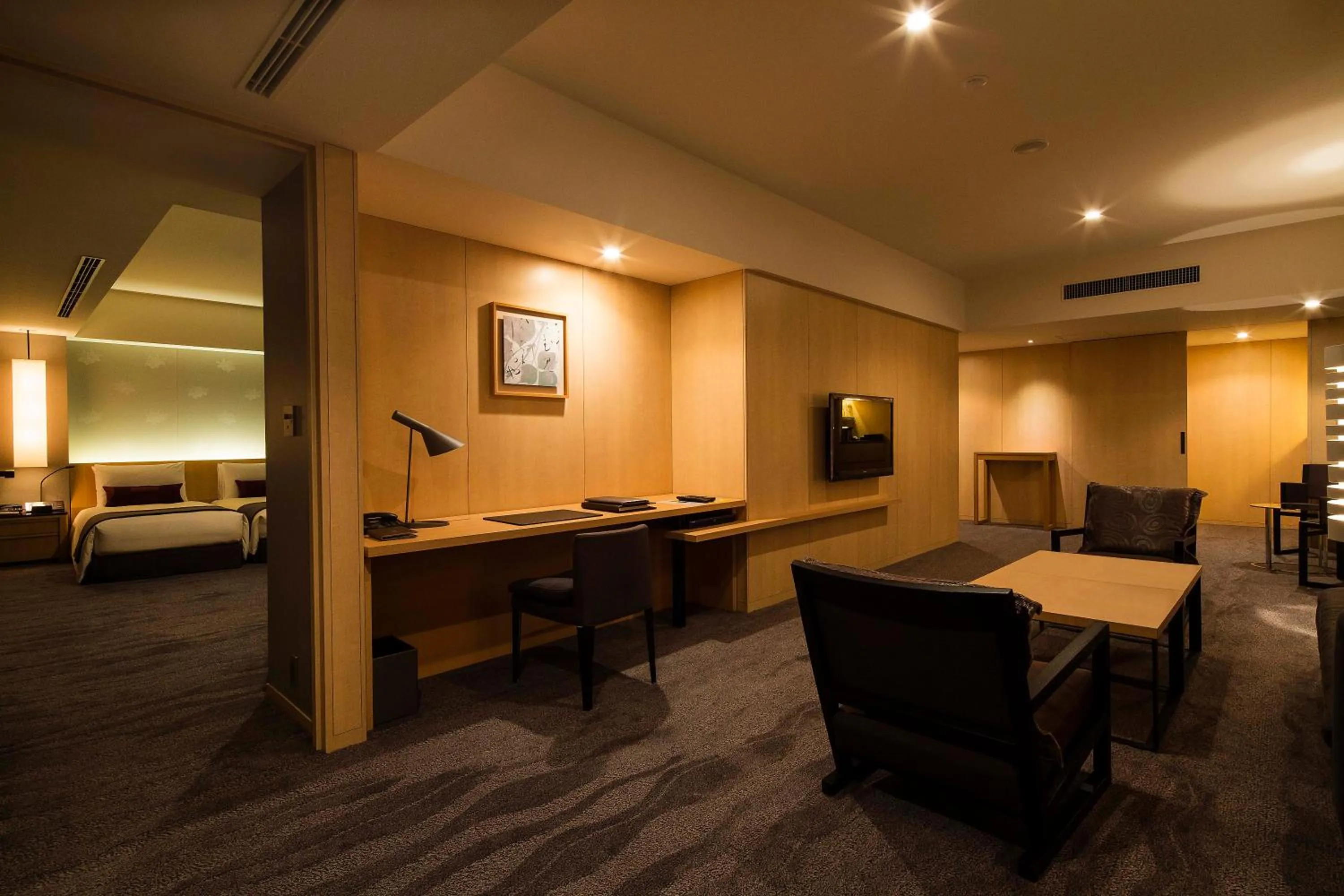 Executive Suite Twin Room - Non-Smoking in The Capitol Hotel Tokyu