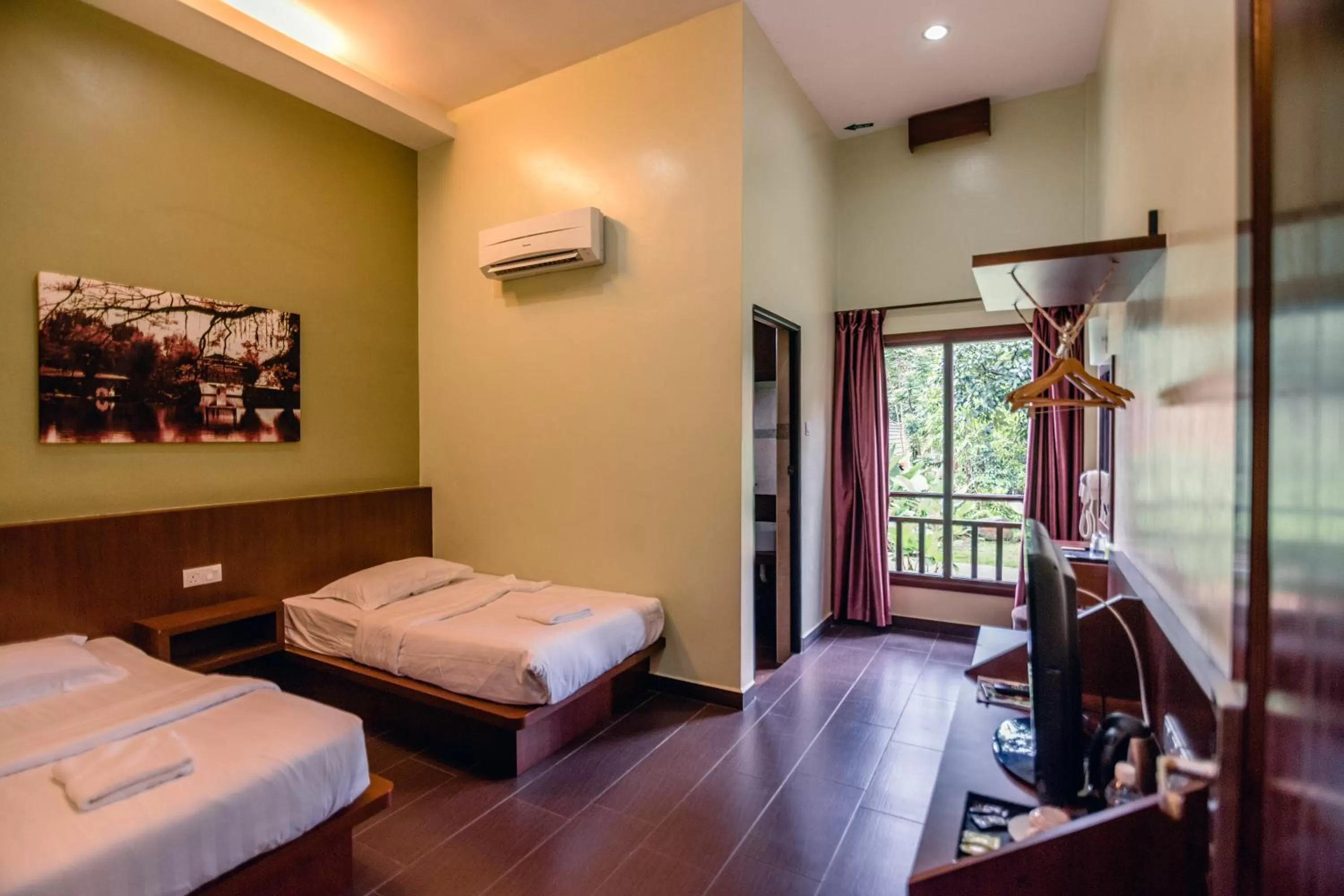 Superior Twin Room in Sentosa Villa