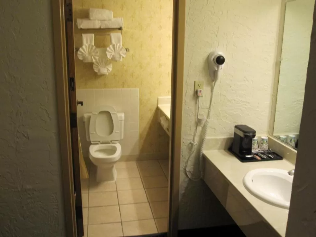 Queen Room with Two Queen Beds in Chateau Hotel and Conference Center