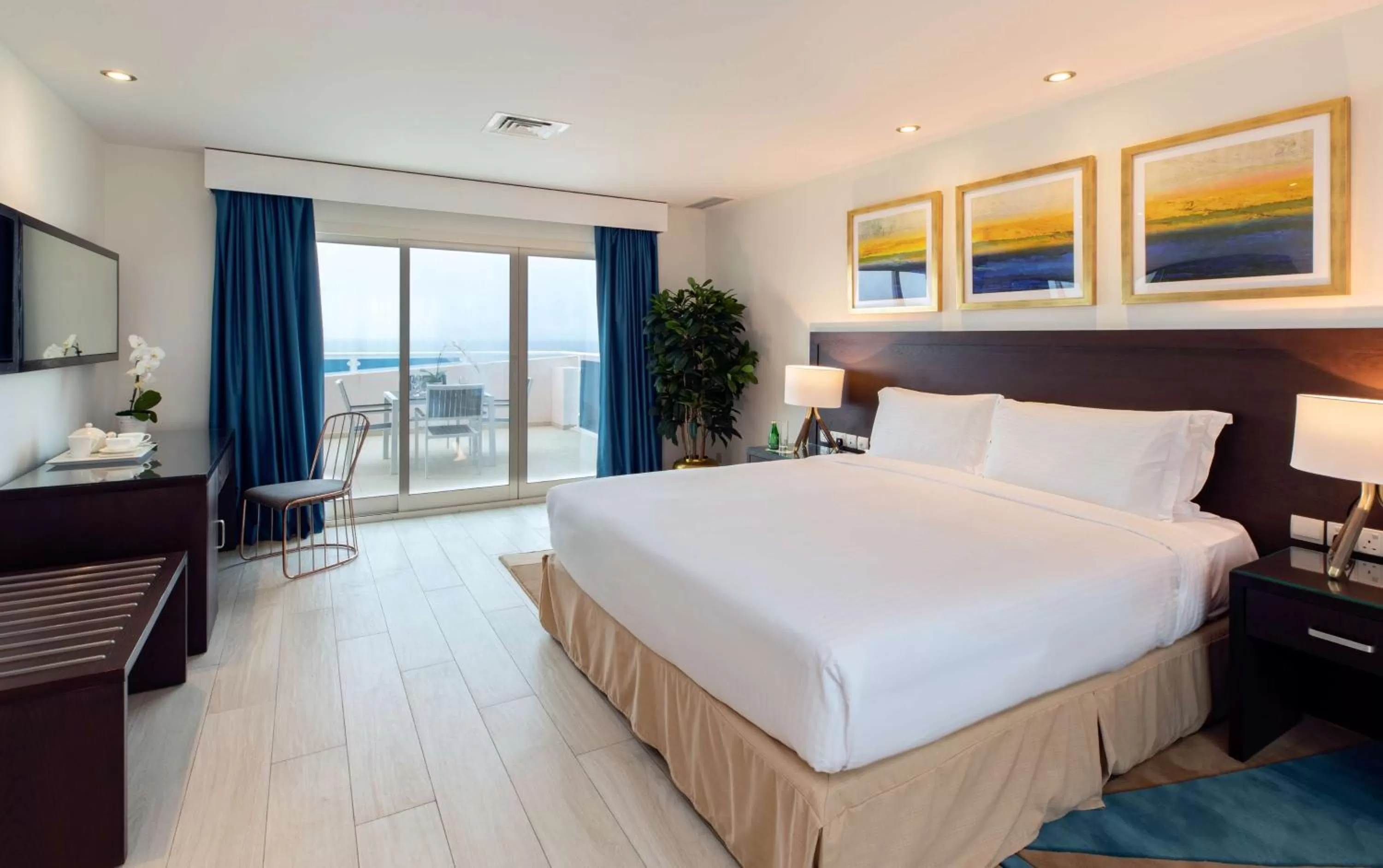 Two-Bedroom Suite with Two Bathrooms in Radisson Blu Resort, Fujairah
